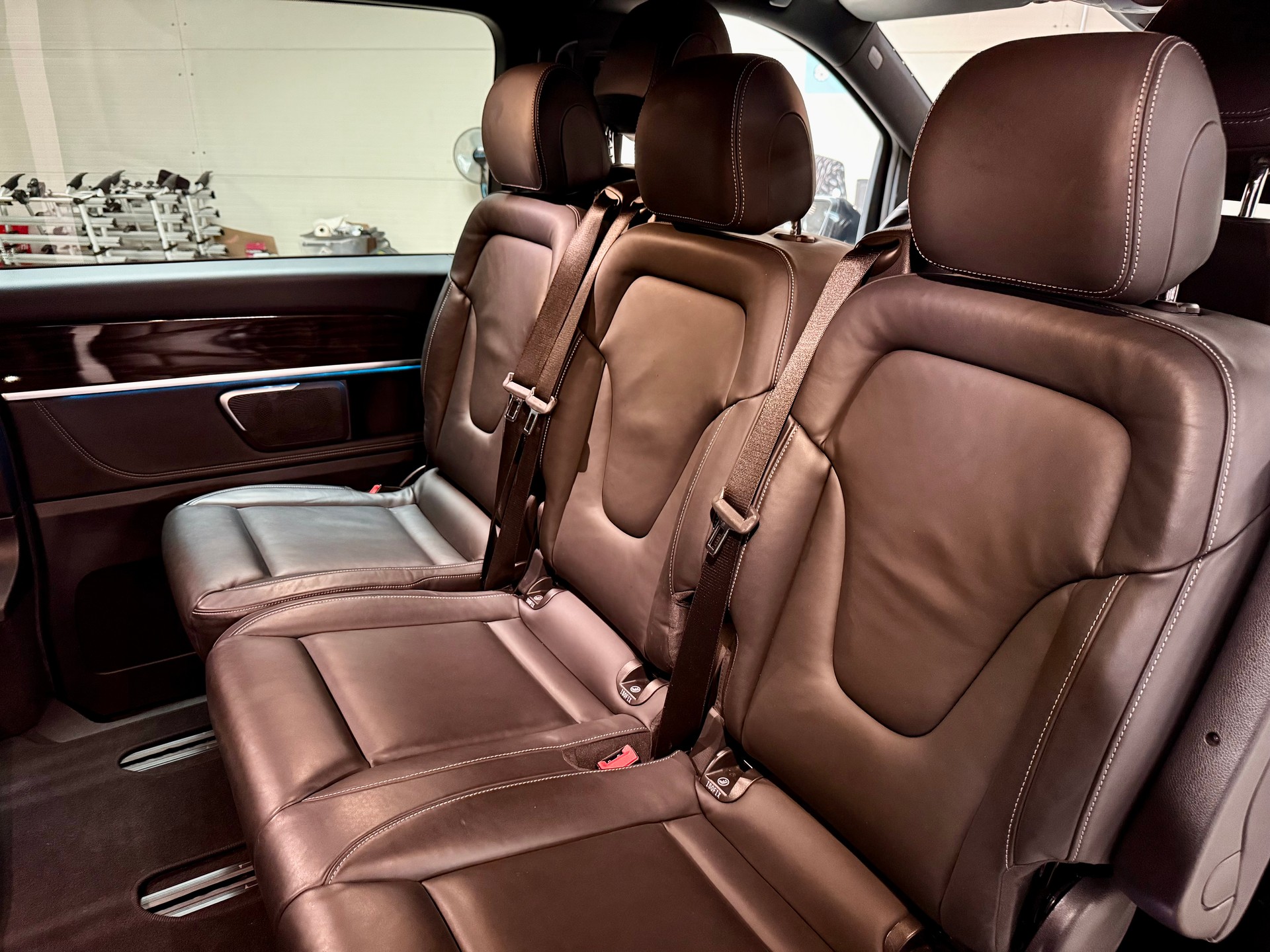 MERCEDES-BENZ V 300 d Swiss Edition Extralong 4Matic 9G-Tronic-image-14