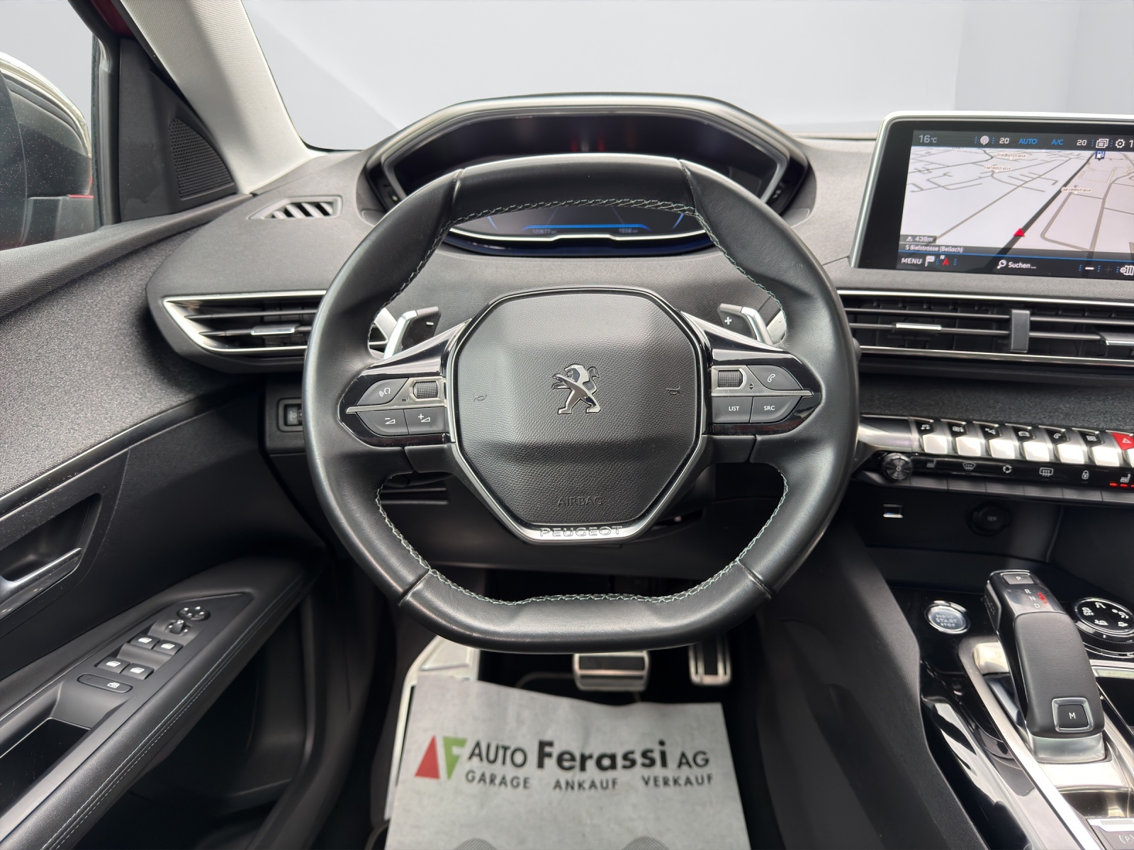 PEUGEOT 3008 1.2 PureTech Crossway EAT-image-14