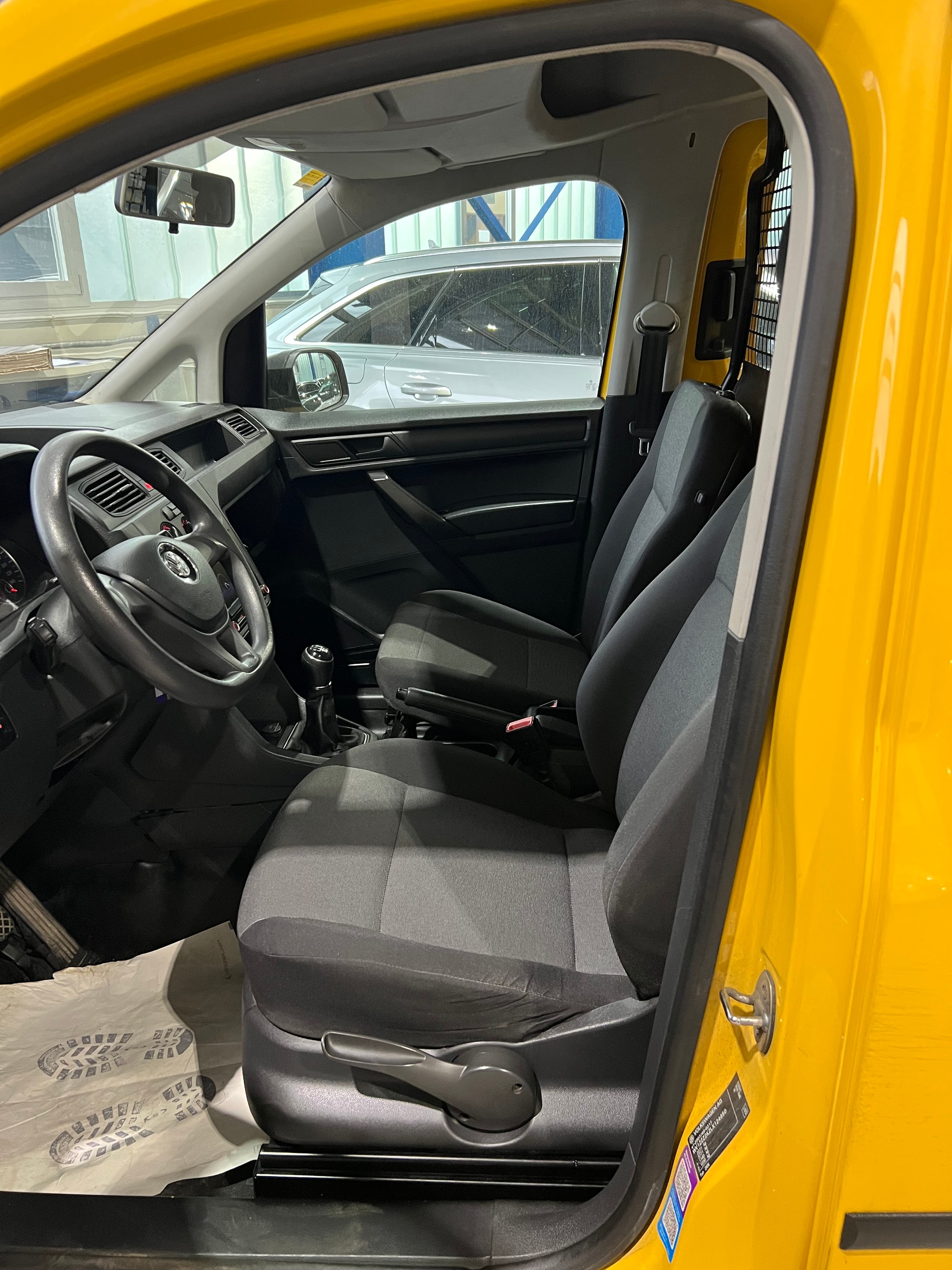 VW Caddy 1.0 TSI**Frisch ab MFK**-image-9
