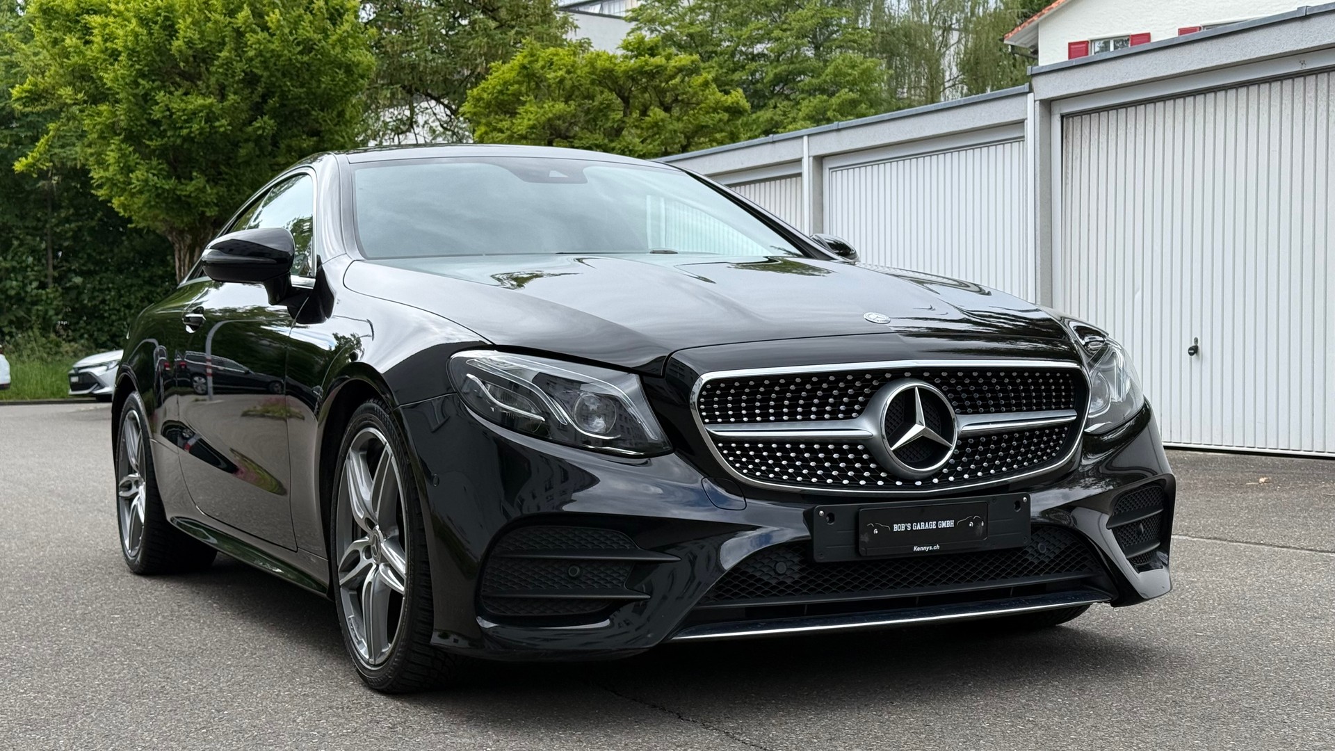 MERCEDES-BENZ E 200 Coupé AMG Line 9G-Tronic-image-4