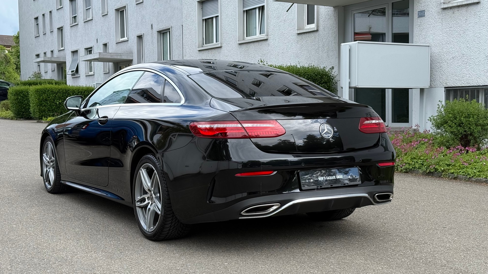 MERCEDES-BENZ E 200 Coupé AMG Line 9G-Tronic-image-9