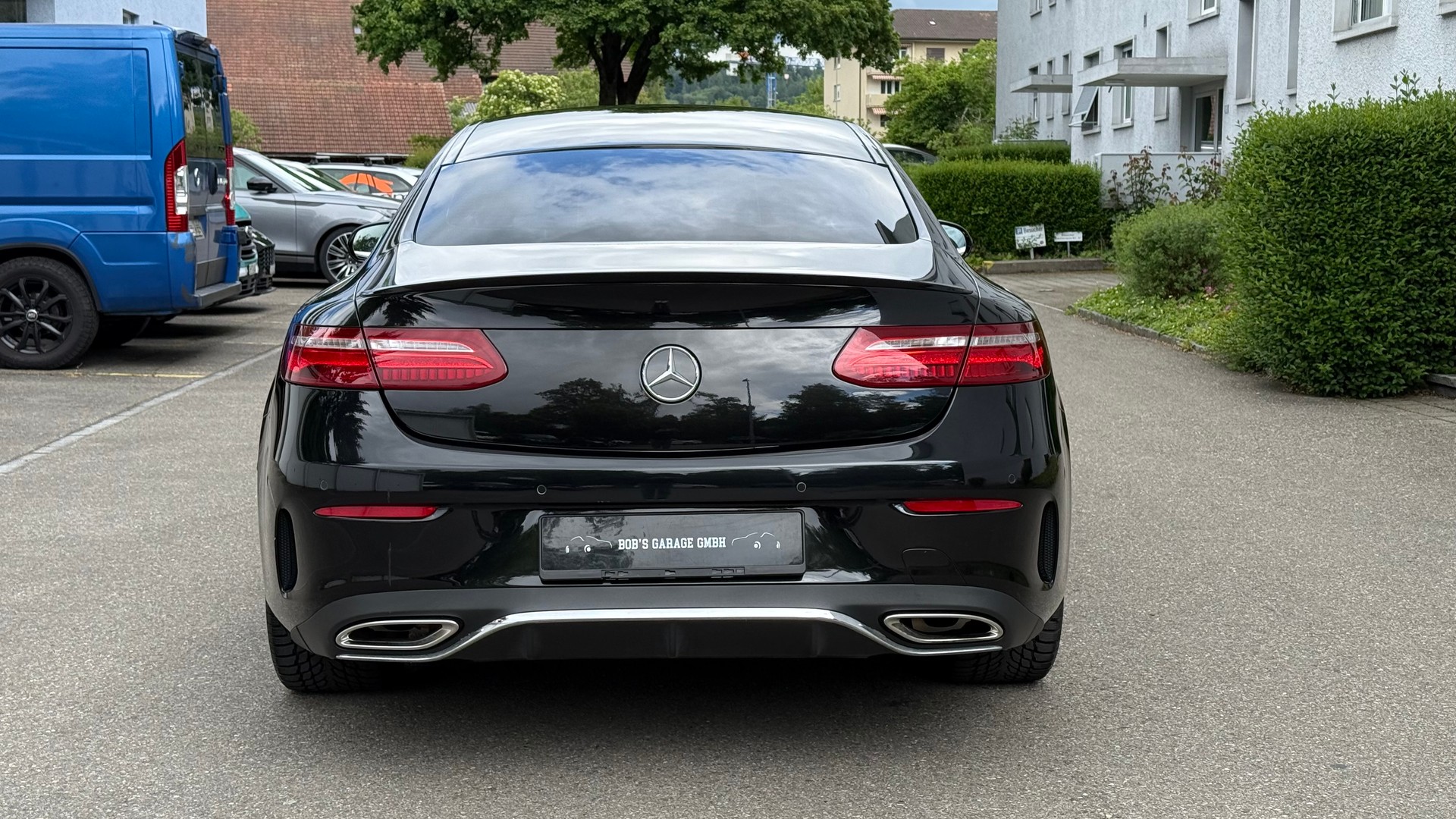 MERCEDES-BENZ E 200 Coupé AMG Line 9G-Tronic-image-8
