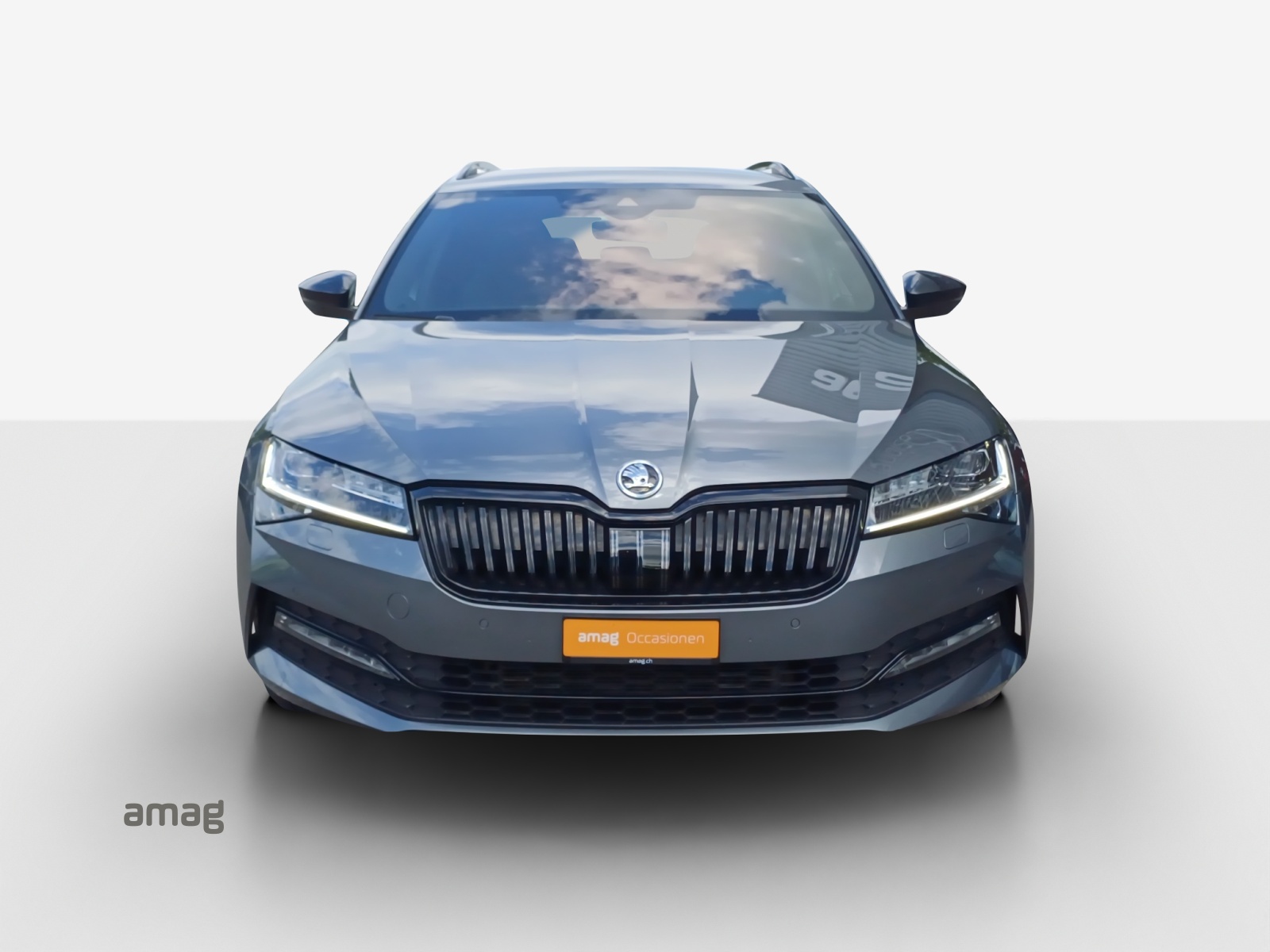 SKODA Superb Combi 2.0 TDi SportLine 4x4 DSG-image-6