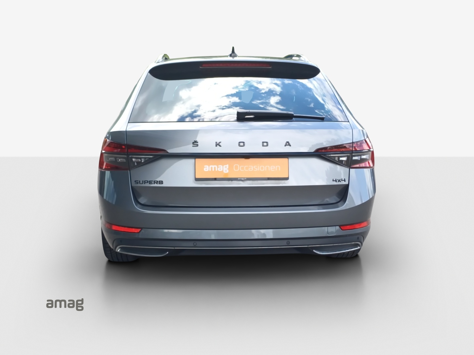 SKODA Superb Combi 2.0 TDi SportLine 4x4 DSG-image-3