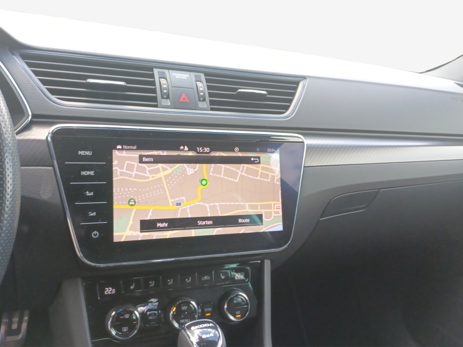 SKODA Superb Combi 2.0 TDi SportLine 4x4 DSG-image-10