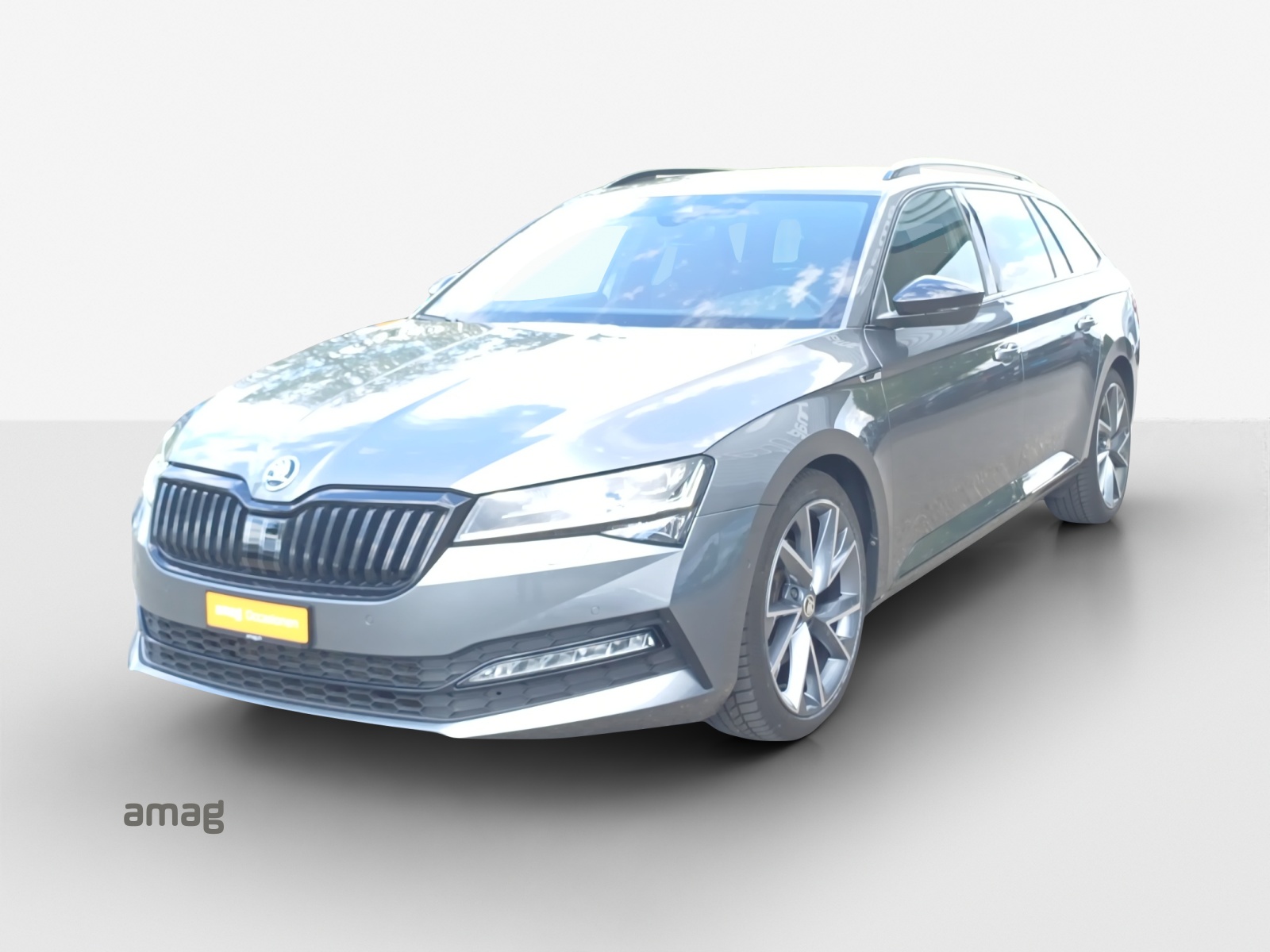 SKODA Superb Combi 2.0 TDi SportLine 4x4 DSG-image-0