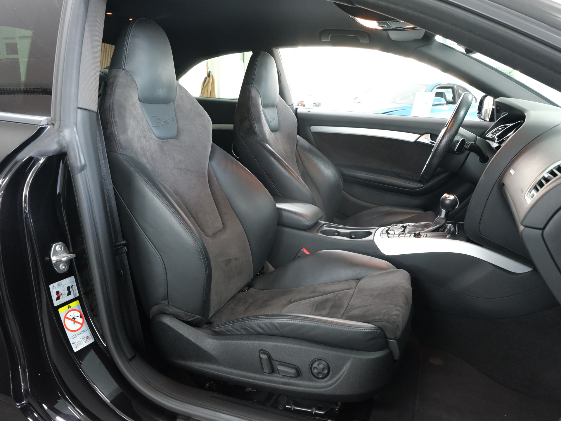 AUDI RS5 Coupé 4.2 FSI quattro S-tronic *Sportabgassanlage* *Rückfahrkamera* *RS Performance*-image-25