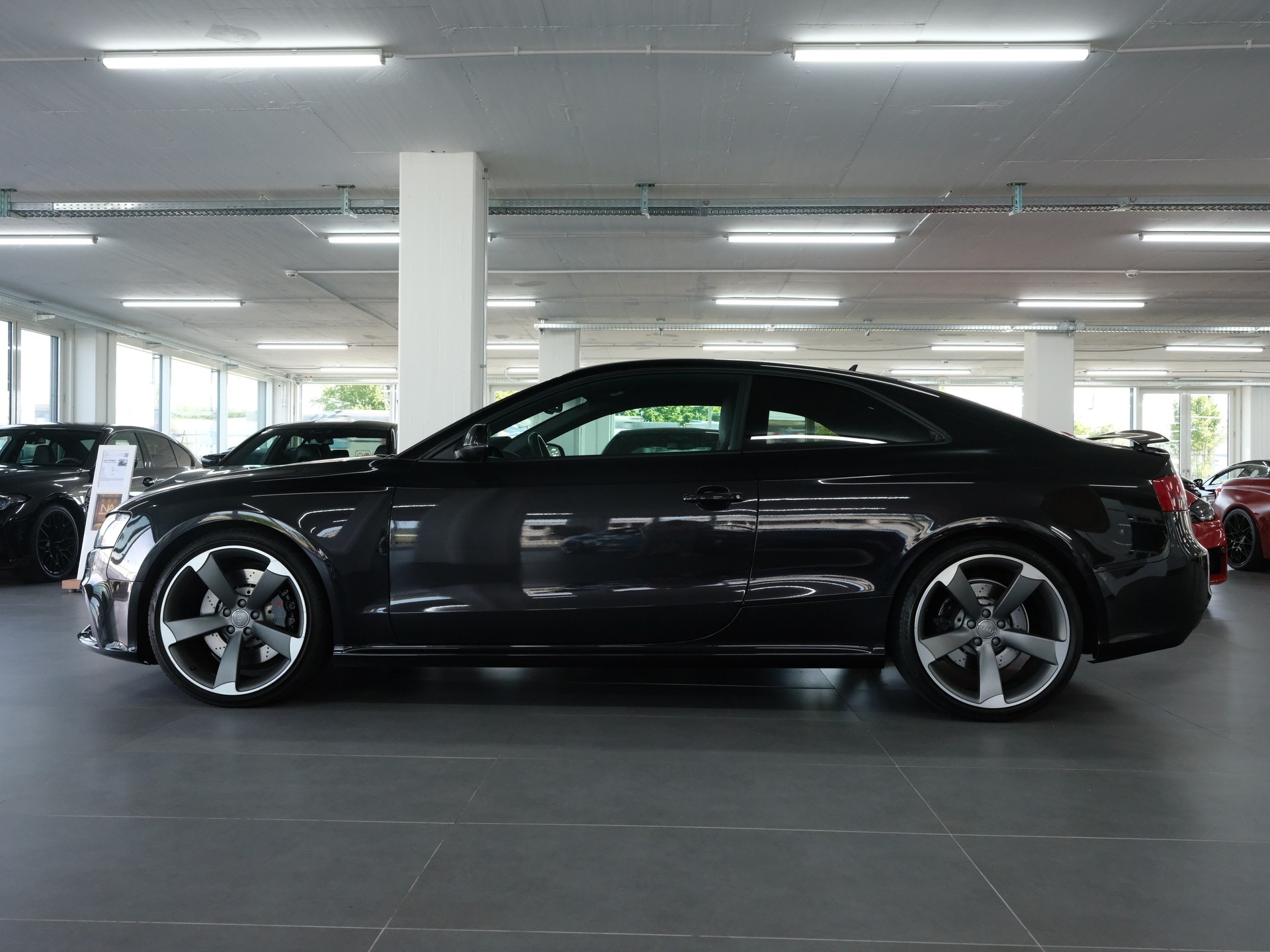 AUDI RS5 Coupé 4.2 FSI quattro S-tronic *Sportabgassanlage* *Rückfahrkamera* *RS Performance*-image-5