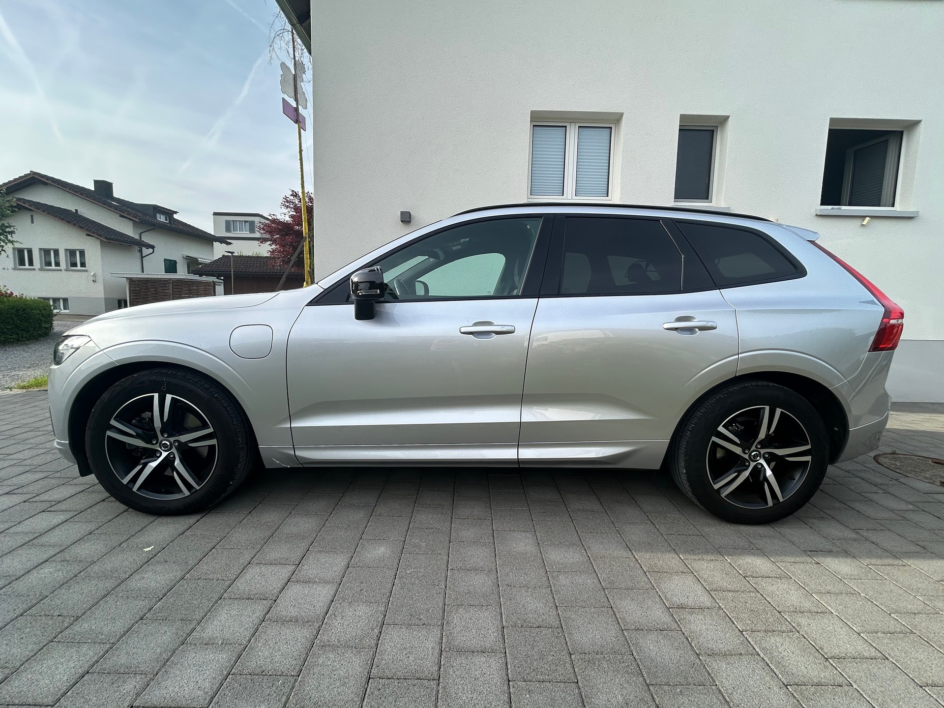 VOLVO 2.0 T6 TE R-Design eAWD-image-6