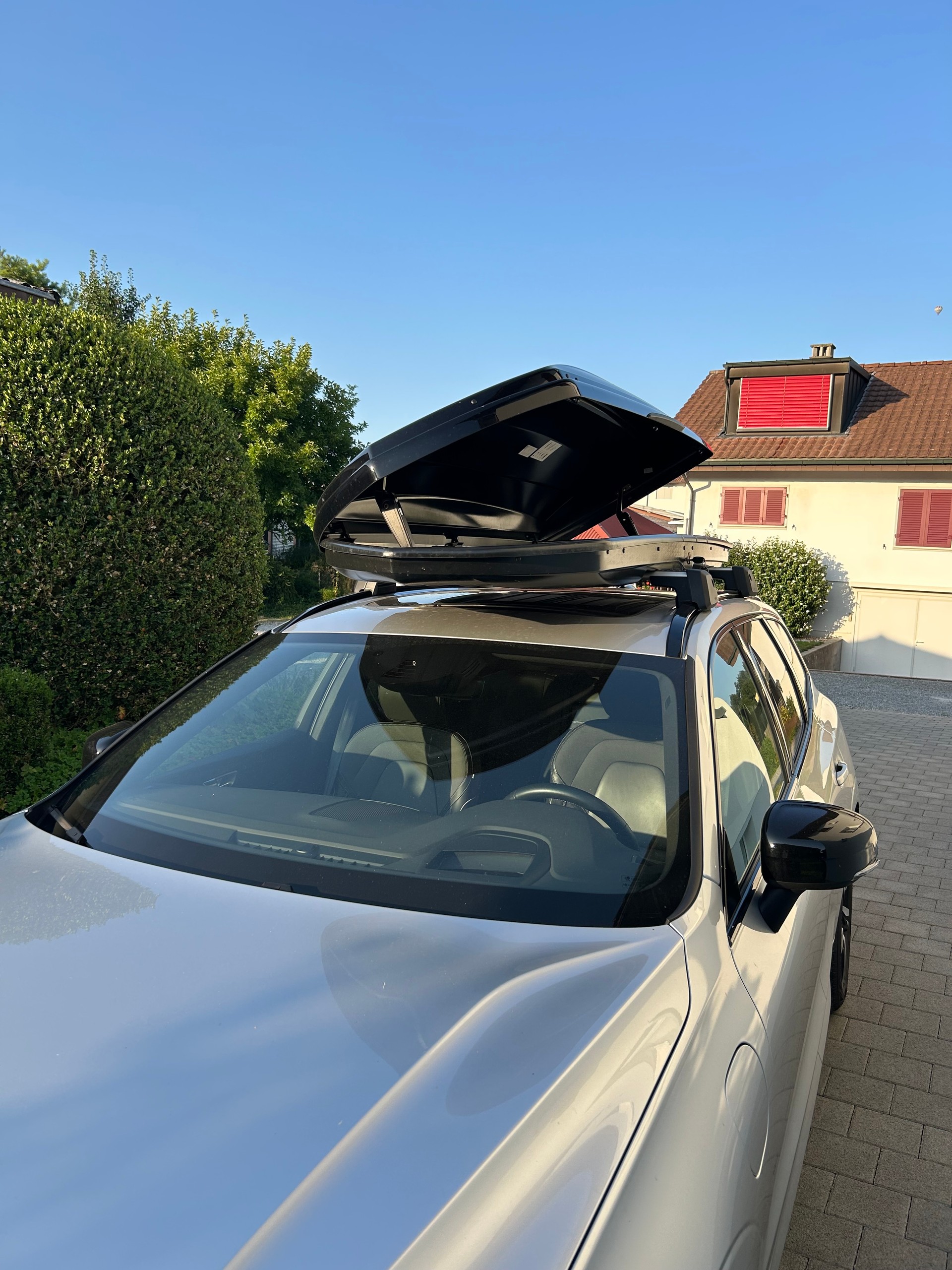 VOLVO 2.0 T6 TE R-Design eAWD-image-18