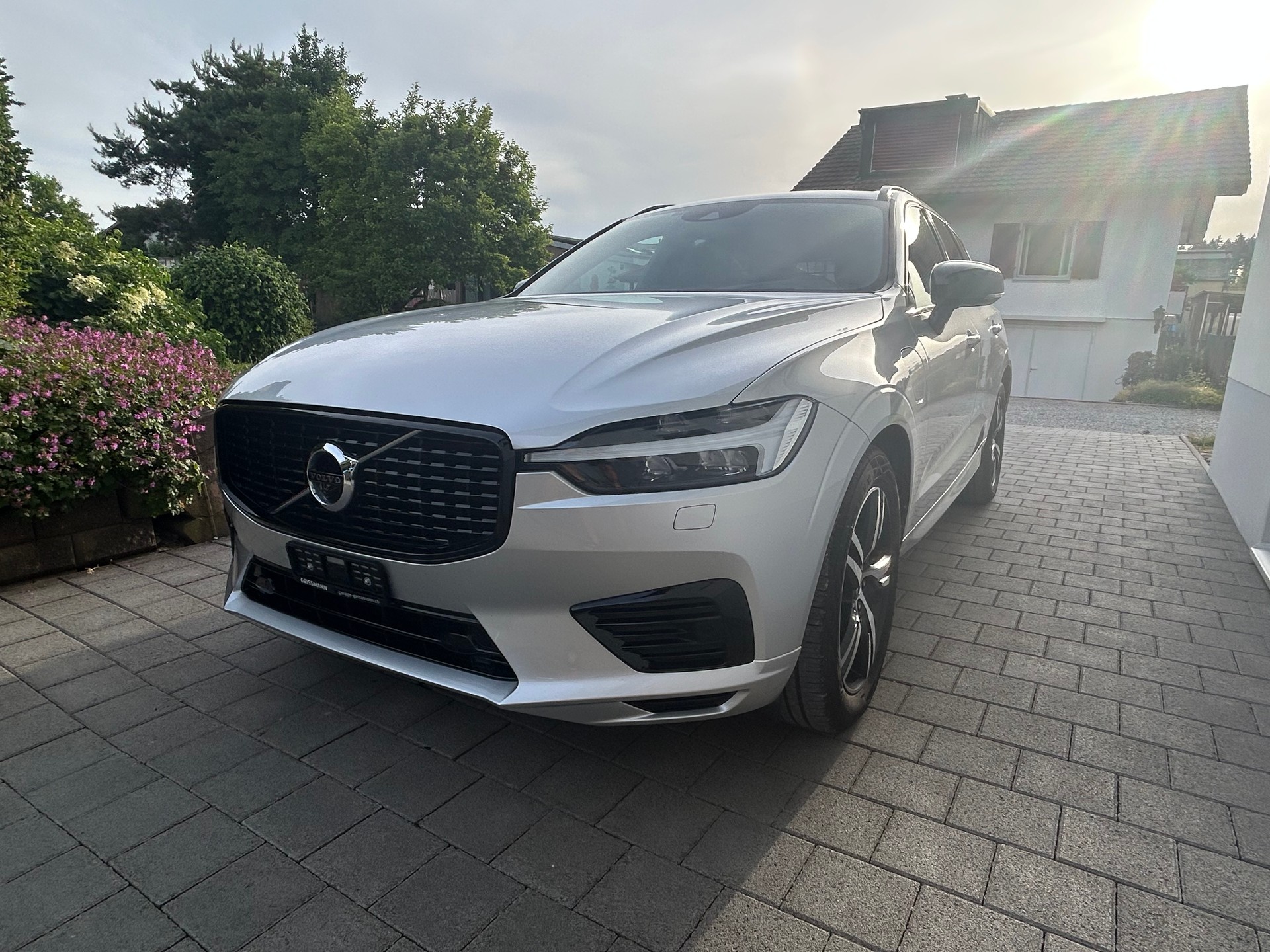 VOLVO 2.0 T6 TE R-Design eAWD-image-0