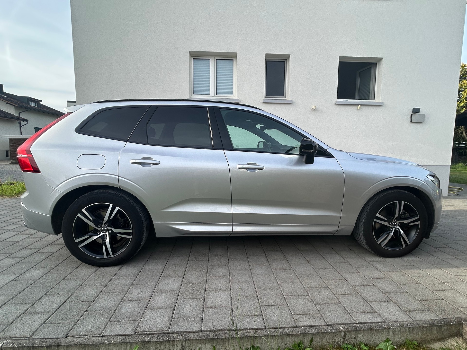 VOLVO 2.0 T6 TE R-Design eAWD-image-5