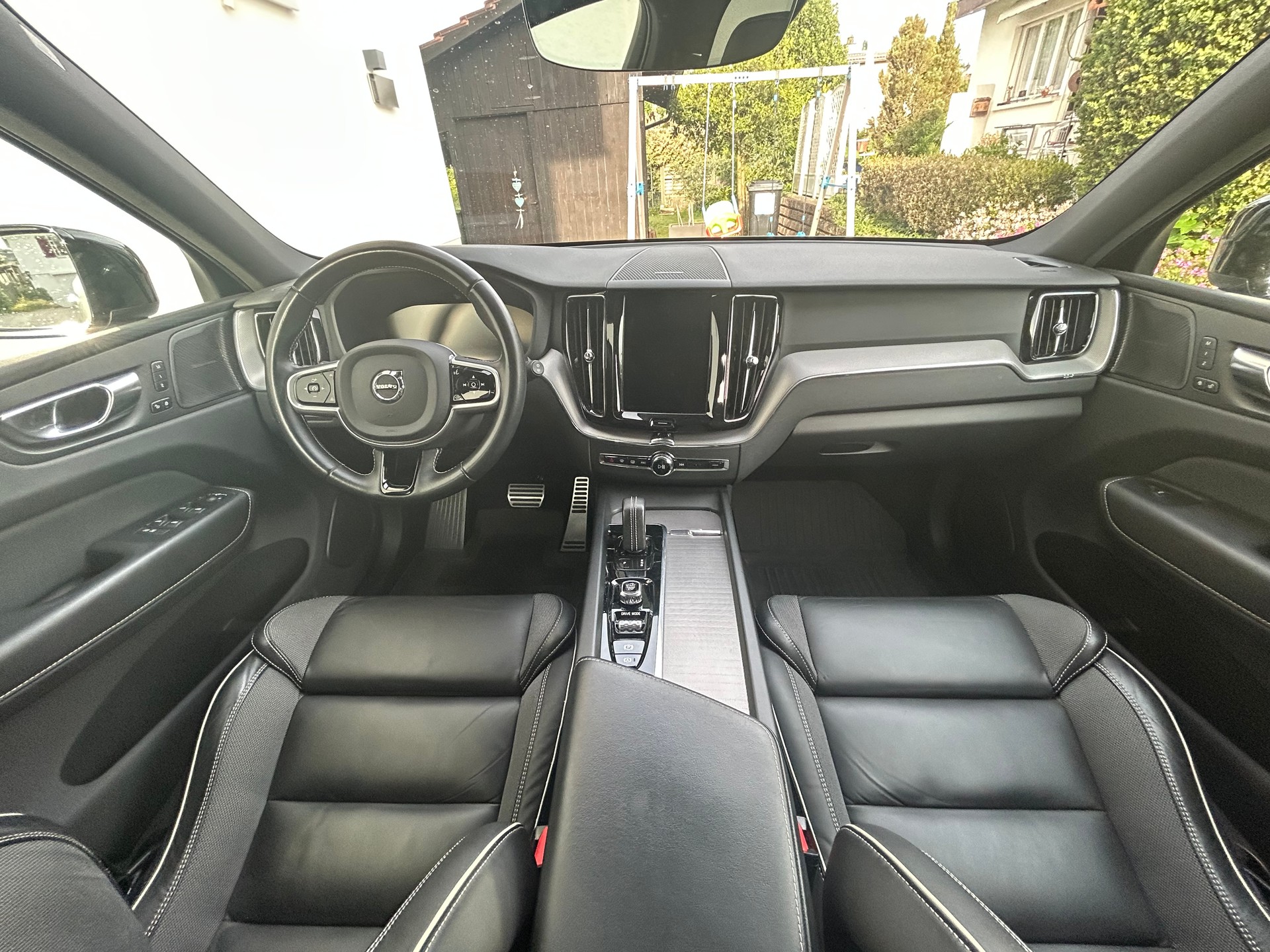 VOLVO 2.0 T6 TE R-Design eAWD-image-7