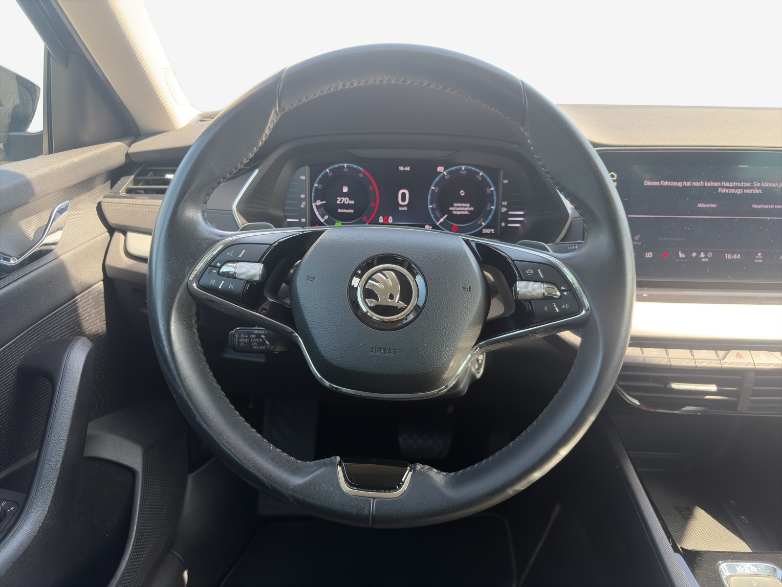 SKODA Octavia Combi 2.0 TDI DSG Ambition 4x4-image-9