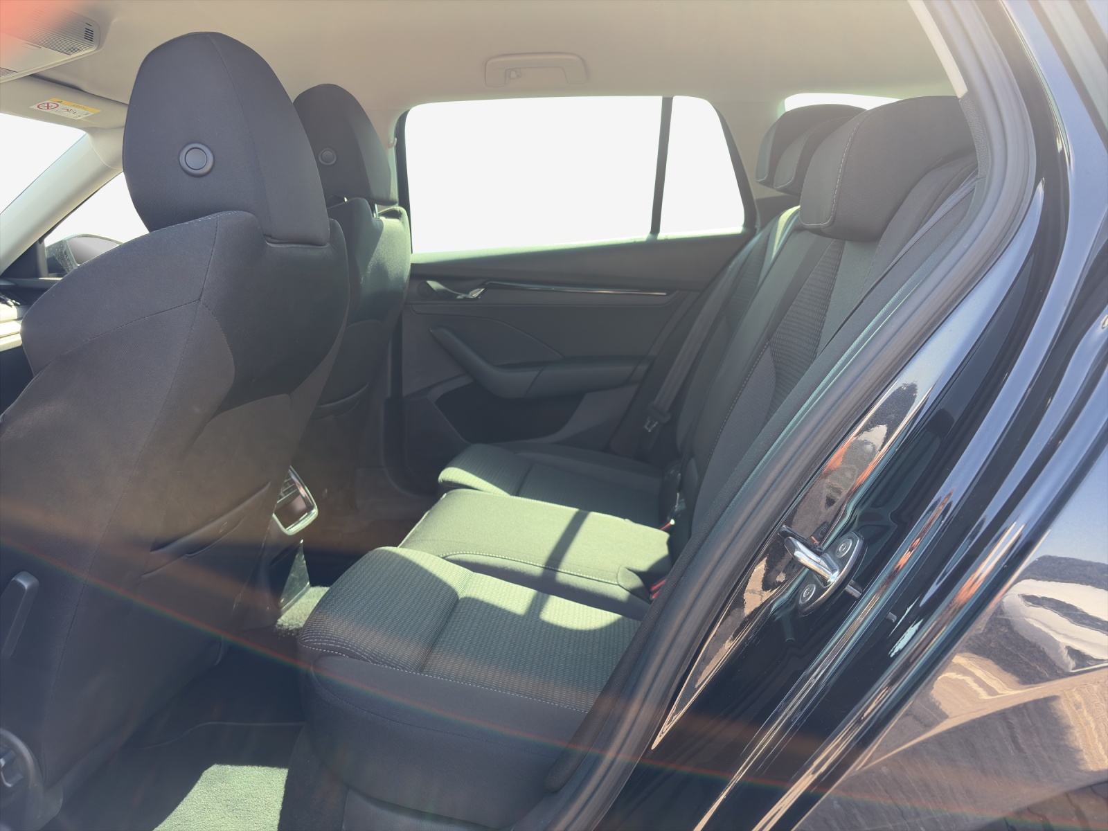 SKODA Octavia Combi 2.0 TDI DSG Ambition 4x4-image-11