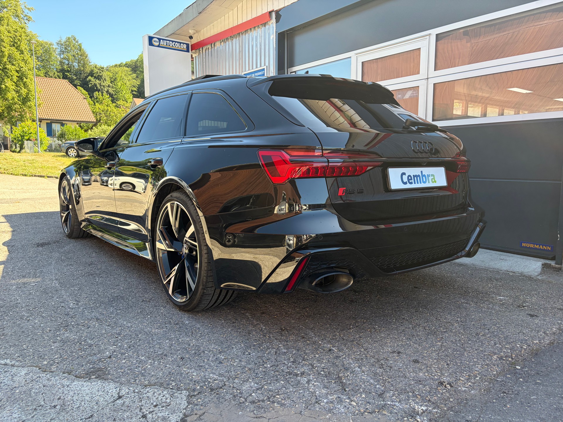 AUDI RS6 Avant 4.0 TFSI V8 quattro-image-2