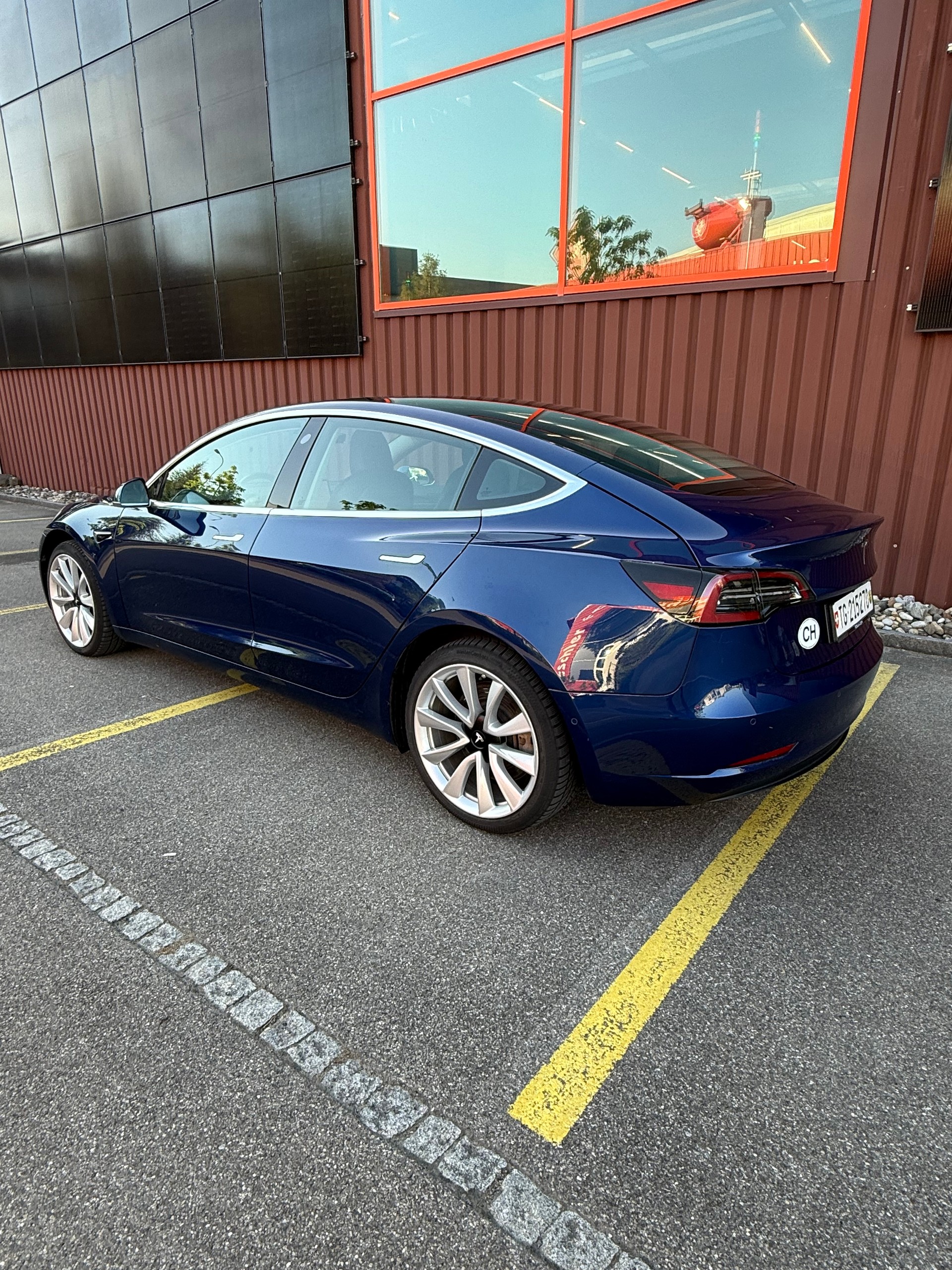 TESLA Long Range D-image-14