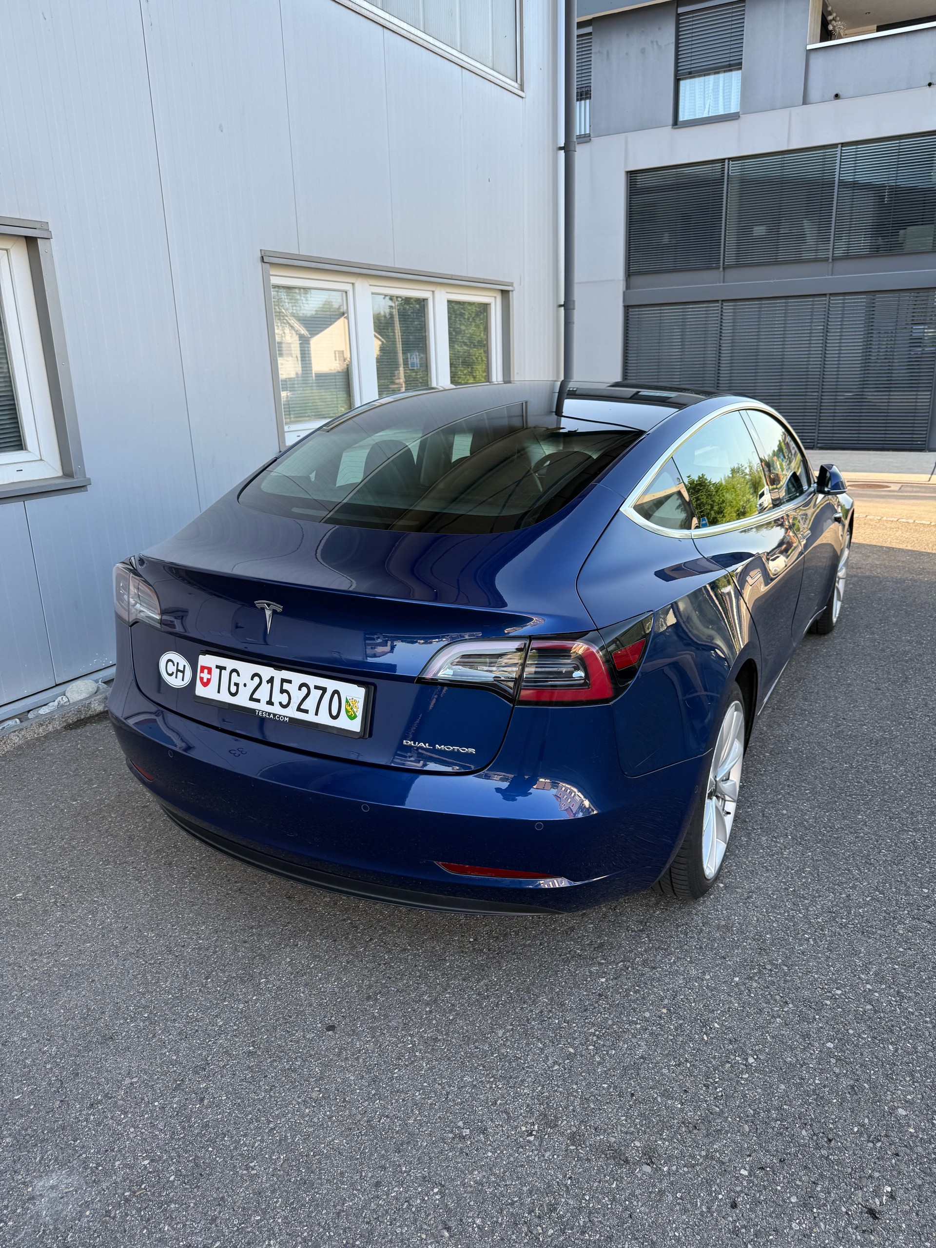 TESLA Long Range D-image-7