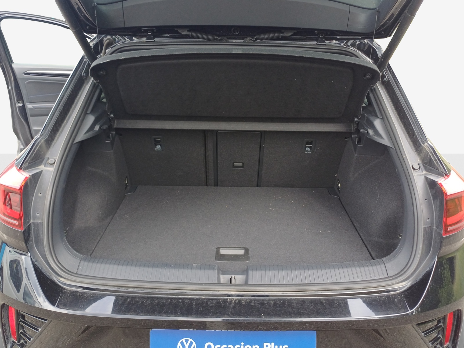 VW T-Roc 2.0 TSI R DSG 4Motion-image-12