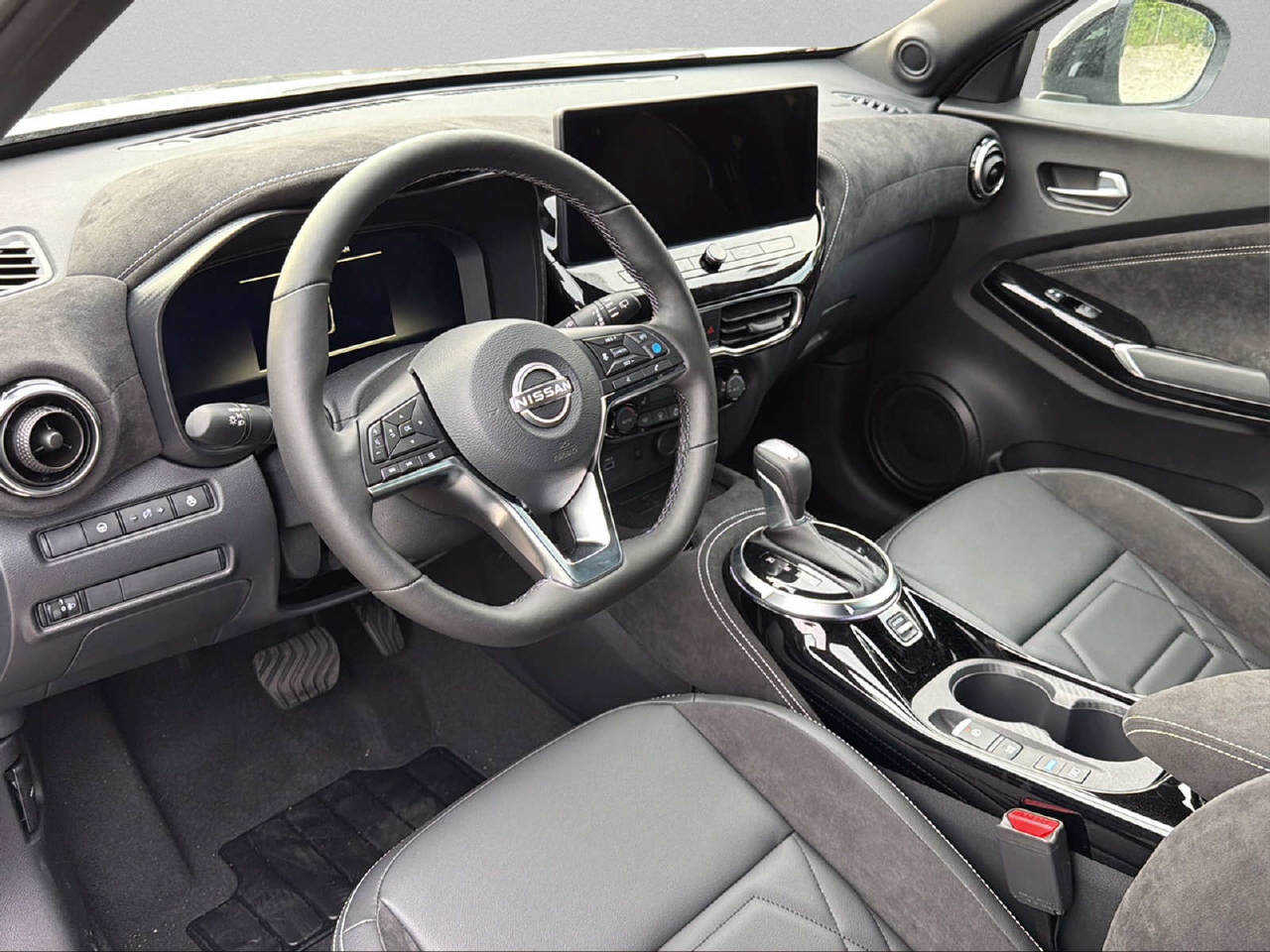NISSAN Juke 1.6 Hybrid N-Design-image-4