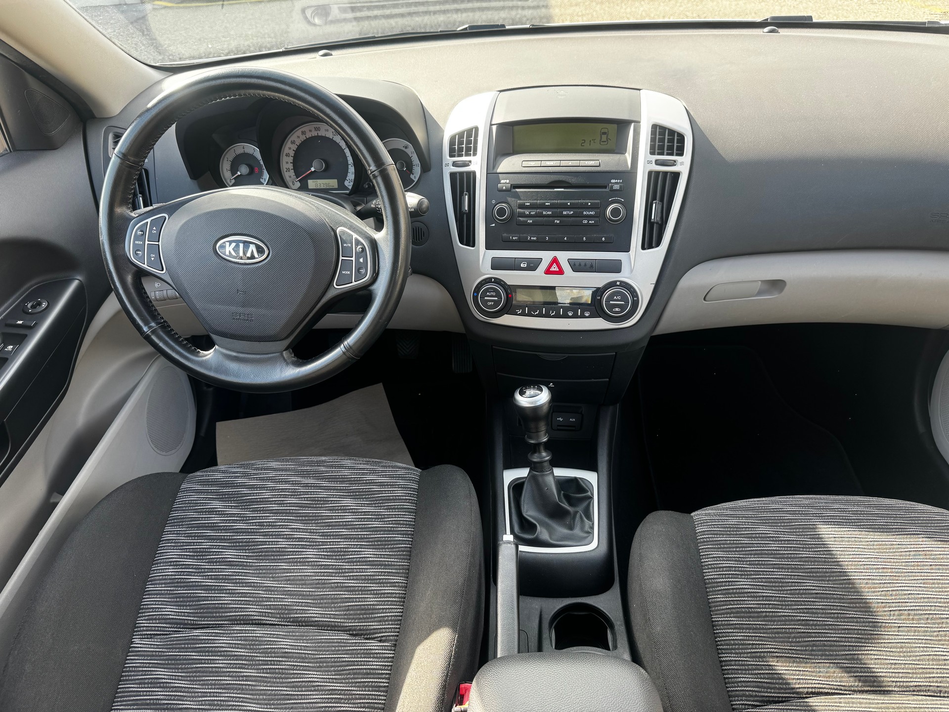 KIA Cee'd 1.6 16V Style-image-9