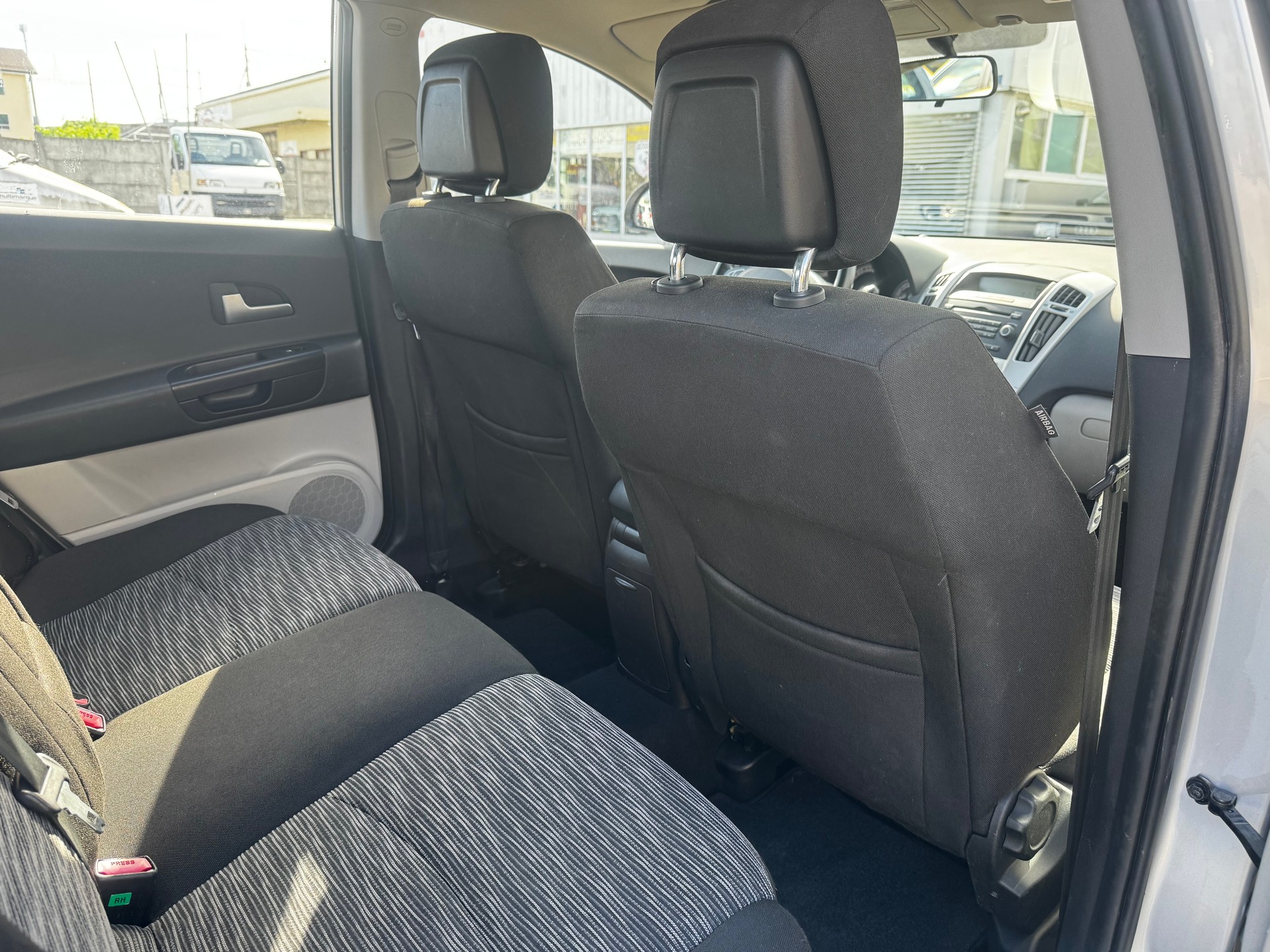 KIA Cee'd 1.6 16V Style-image-12