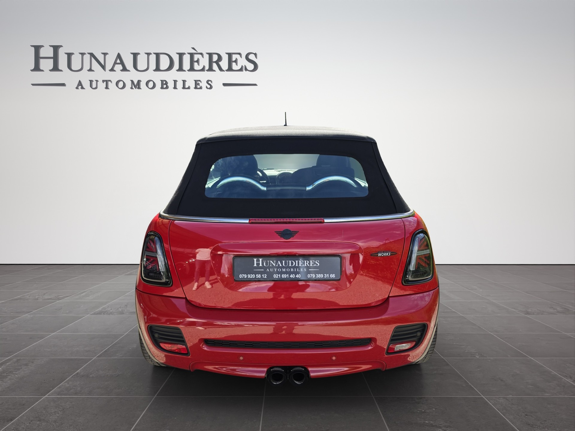 MINI Cooper John Cooper Works Cabriolet-image-15