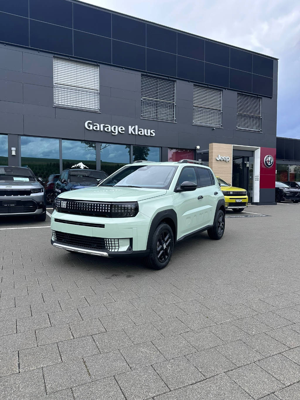 FIAT Grande Panda 1.2 Hybrid Icon-image-0