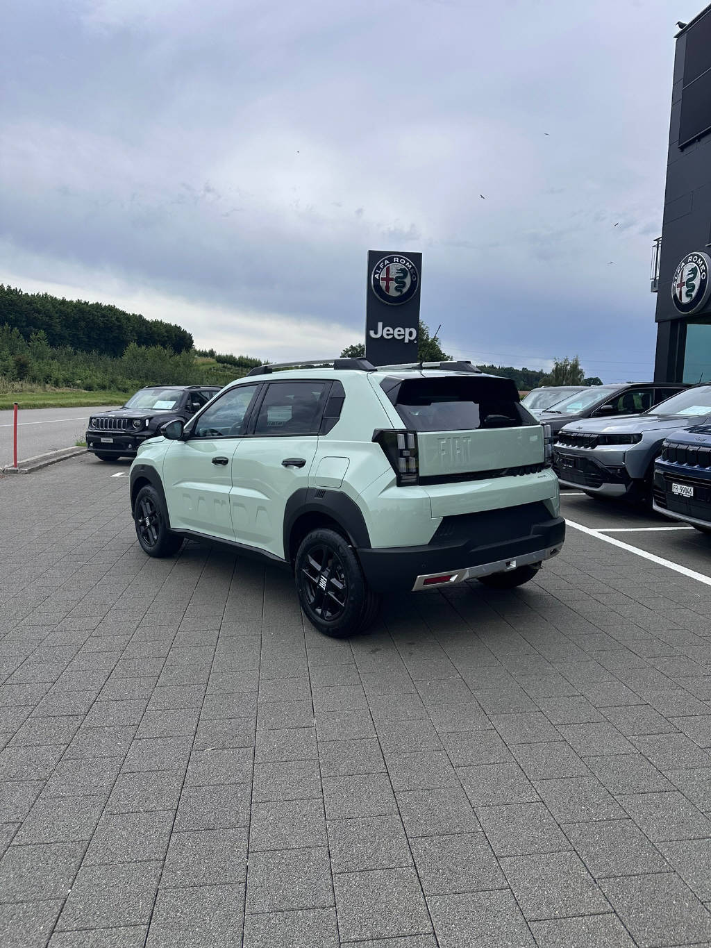 FIAT Grande Panda 1.2 Hybrid Icon-image-1