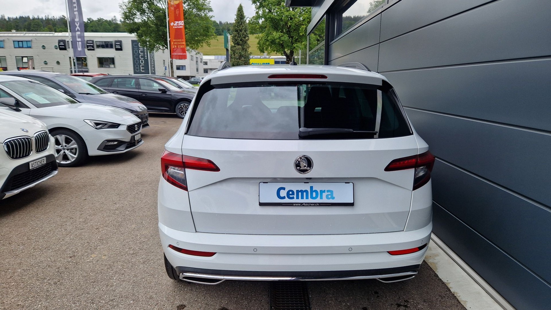 SKODA Karoq 2.0 TSI SportLine 4x4 DSG-image-4