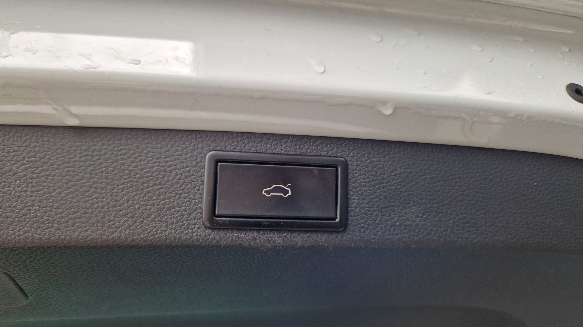 SKODA Karoq 2.0 TSI SportLine 4x4 DSG-image-7