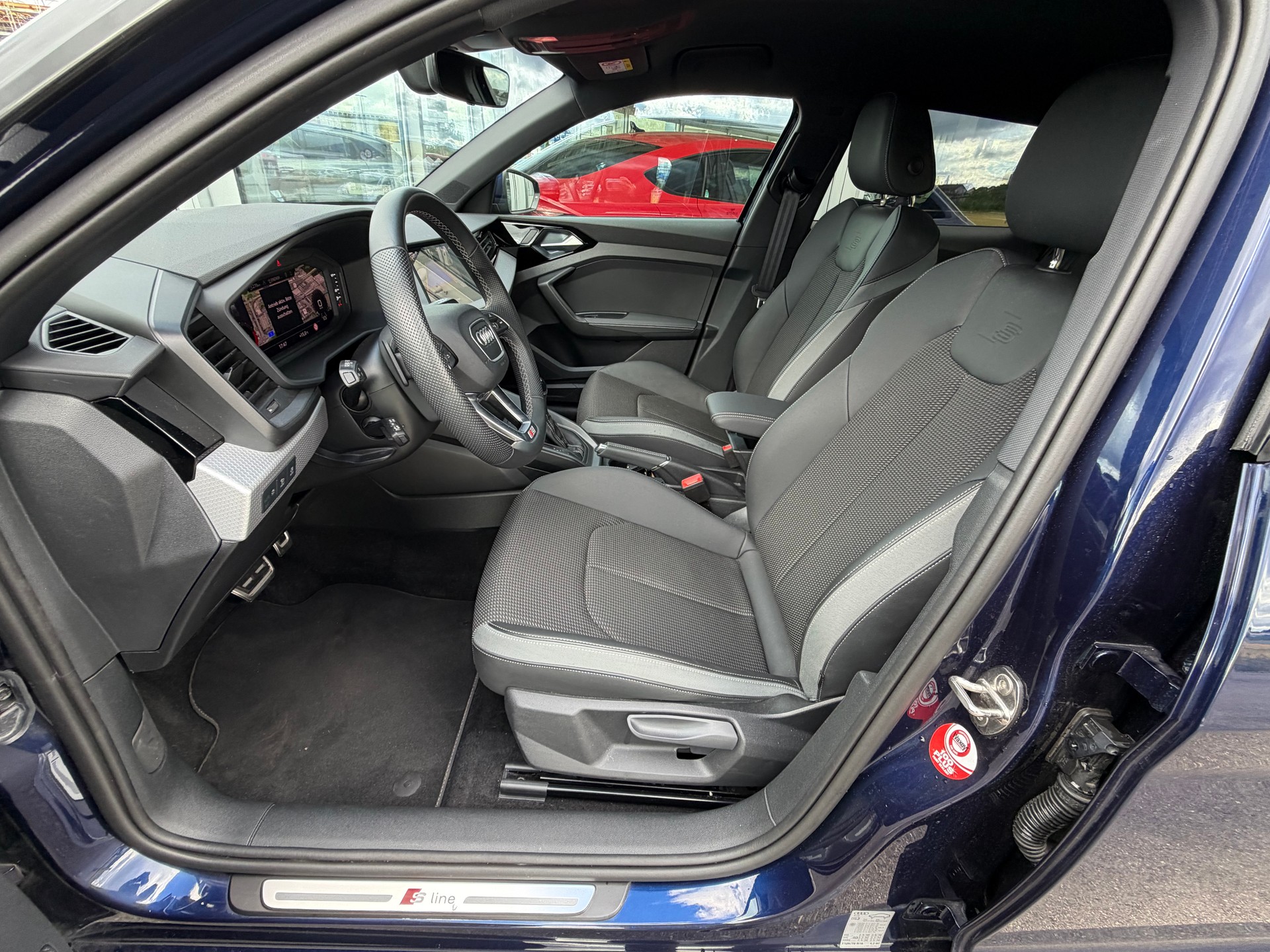 AUDI A1 Sportback 30 TFSI S Line Attraction S-tronic-image-10