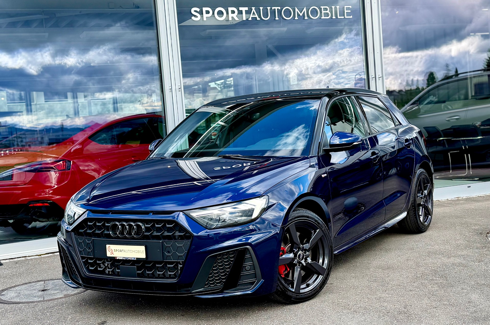 AUDI A1 Sportback 30 TFSI S Line Attraction S-tronic-image-1