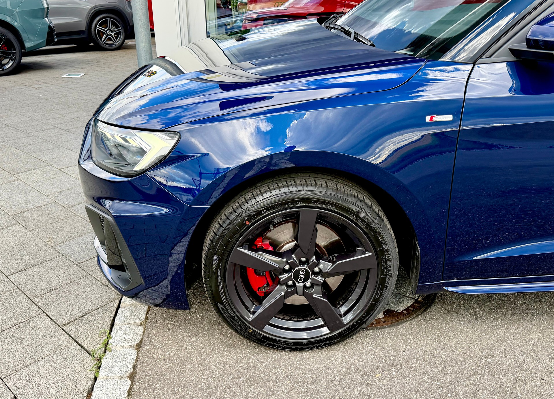 AUDI A1 Sportback 30 TFSI S Line Attraction S-tronic-image-5