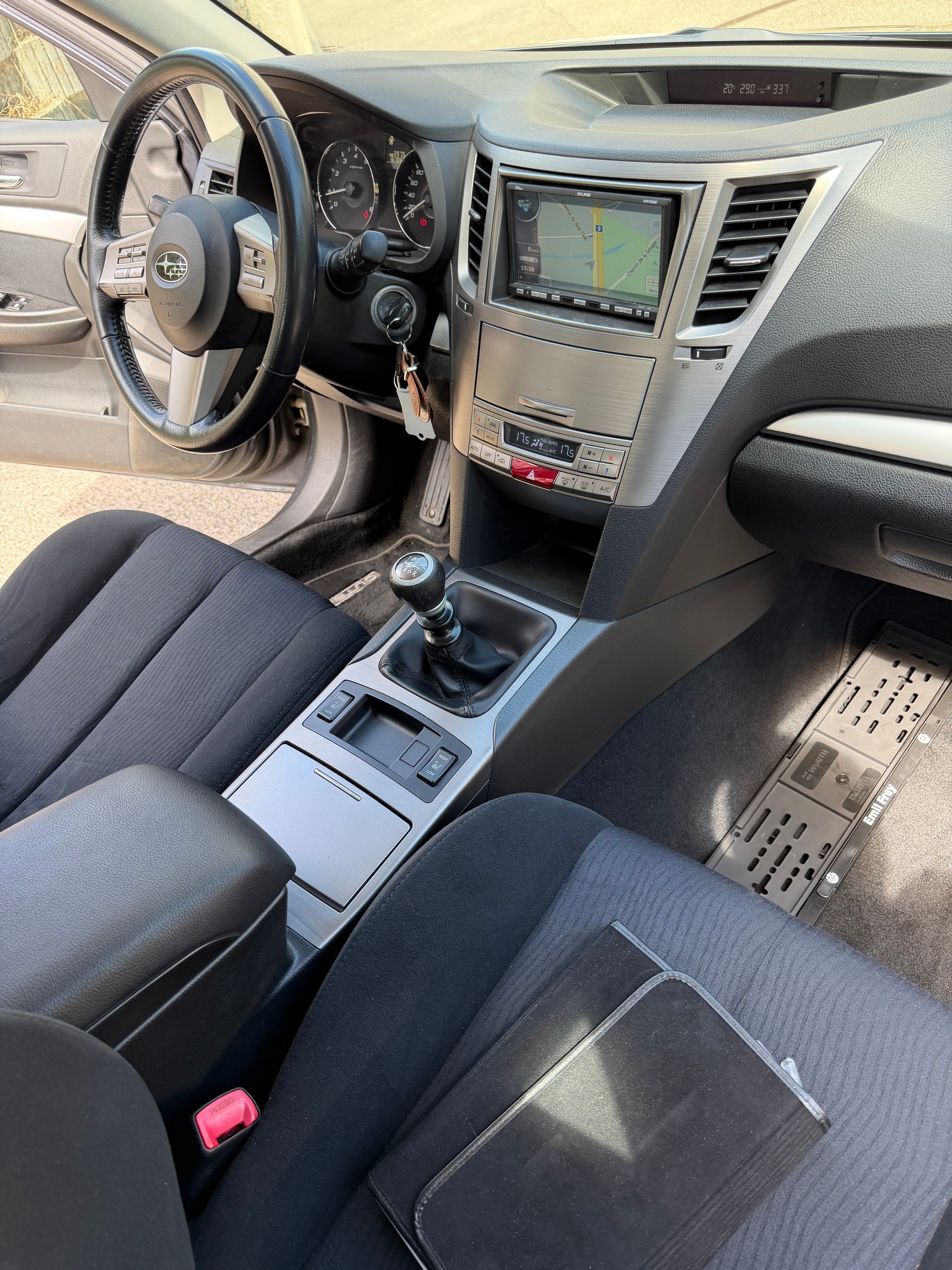 SUBARU Outback 2.5i Swiss Special AWD-image-5