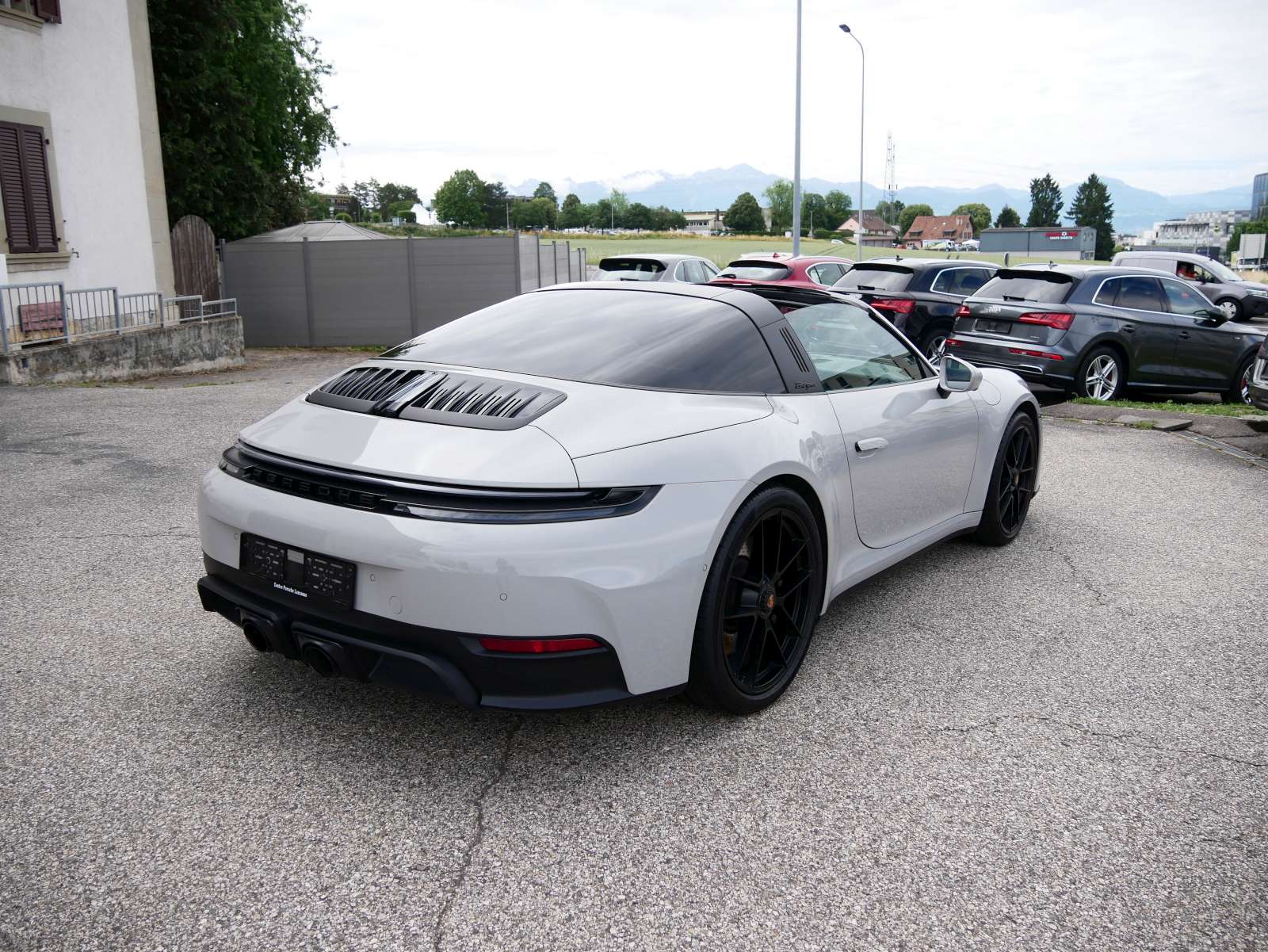 PORSCHE 911 Targa 4 GTS PDK-image-2