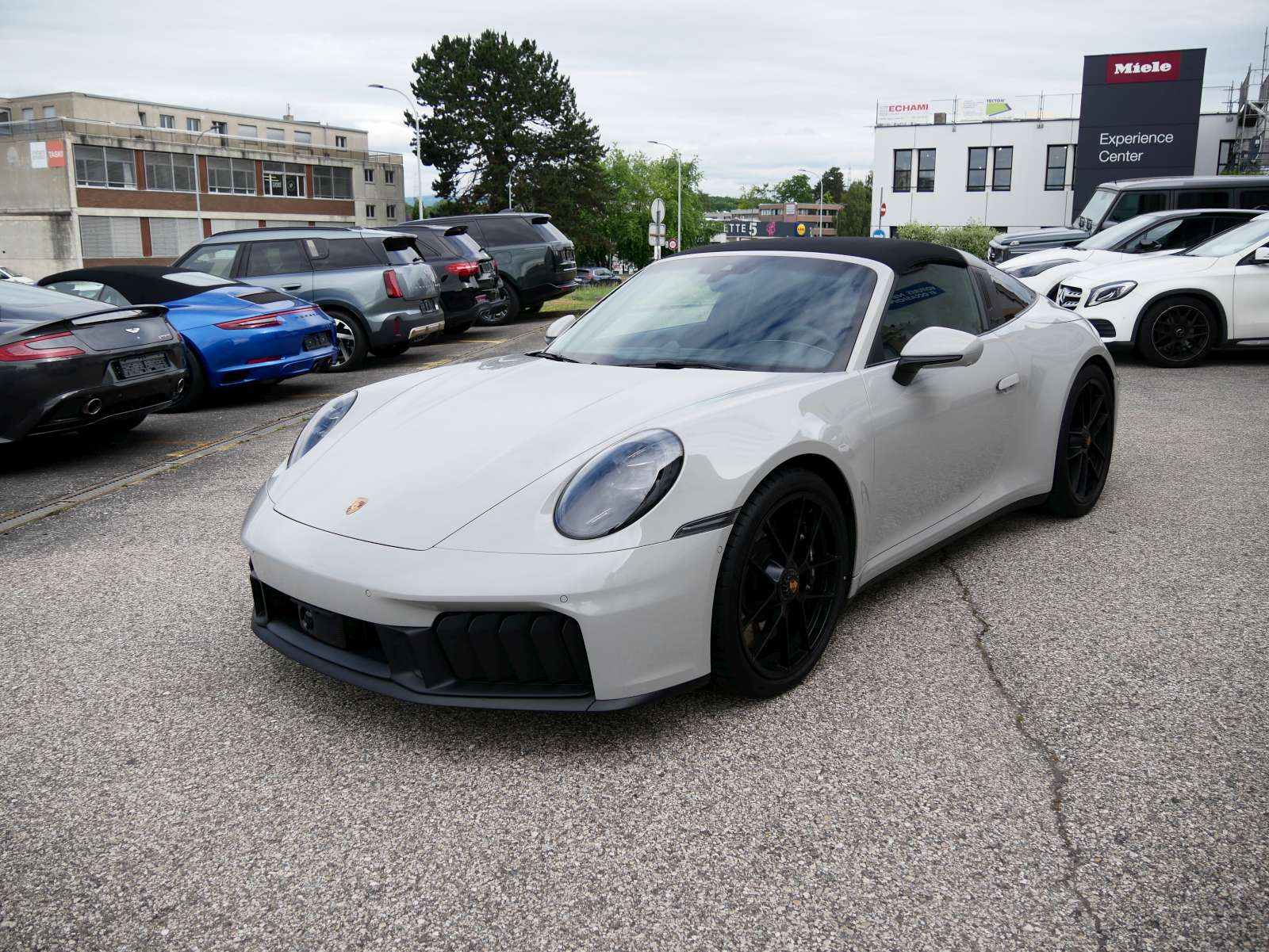 PORSCHE 911 Targa 4 GTS PDK-image-3