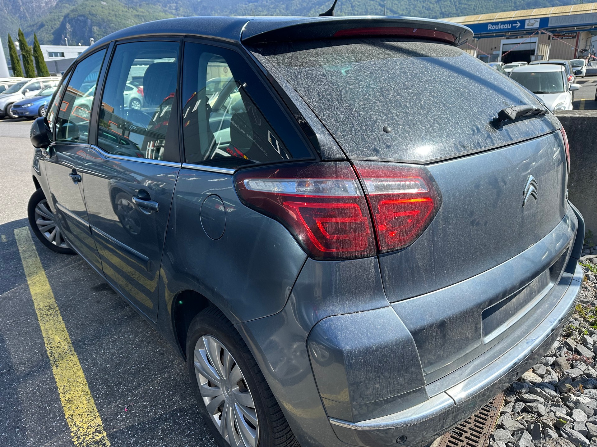 CITROEN C4 Picasso 1.6 HDI 16V Séduction-image-2