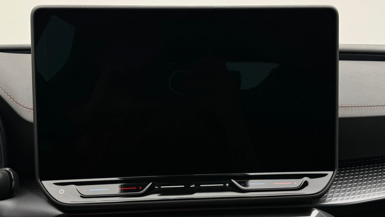 CUPRA LEON ST 2.0 TSI VZ Black Edition-image-7