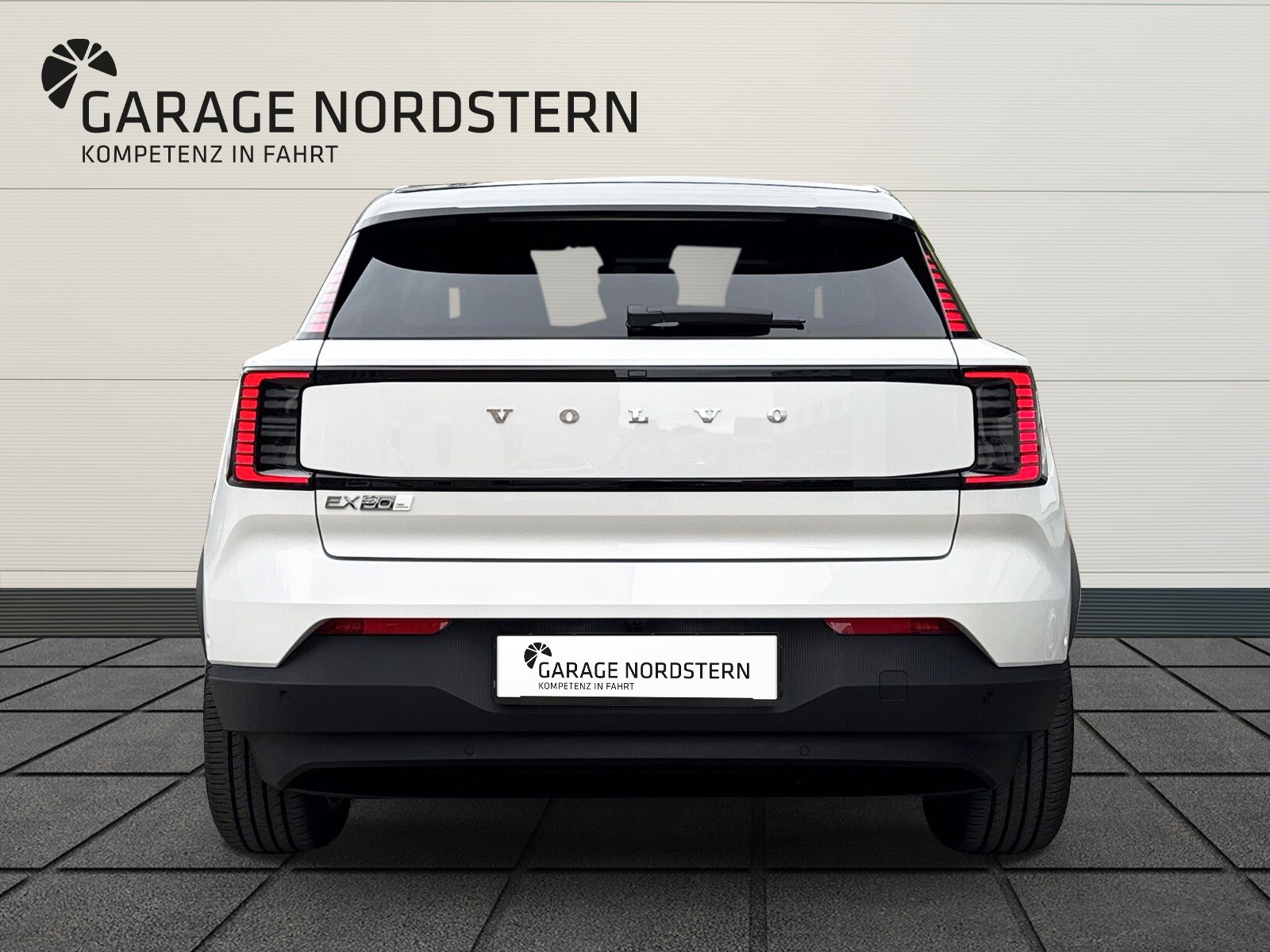 VOLVO EX30 E60 Twin Ultra Performance AWD-image-3