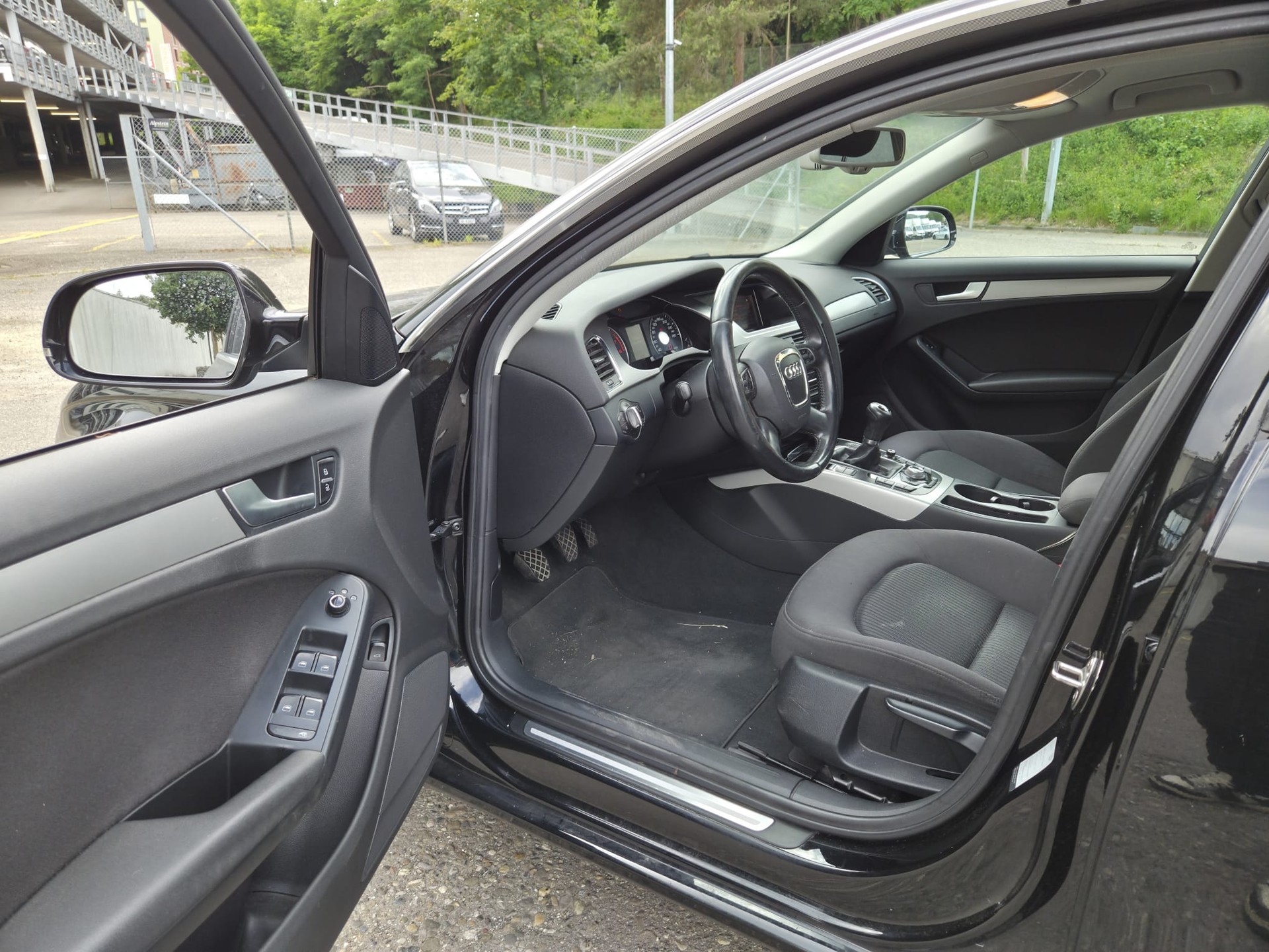 AUDI A4 Limousine 2.0 TFSI-image-7