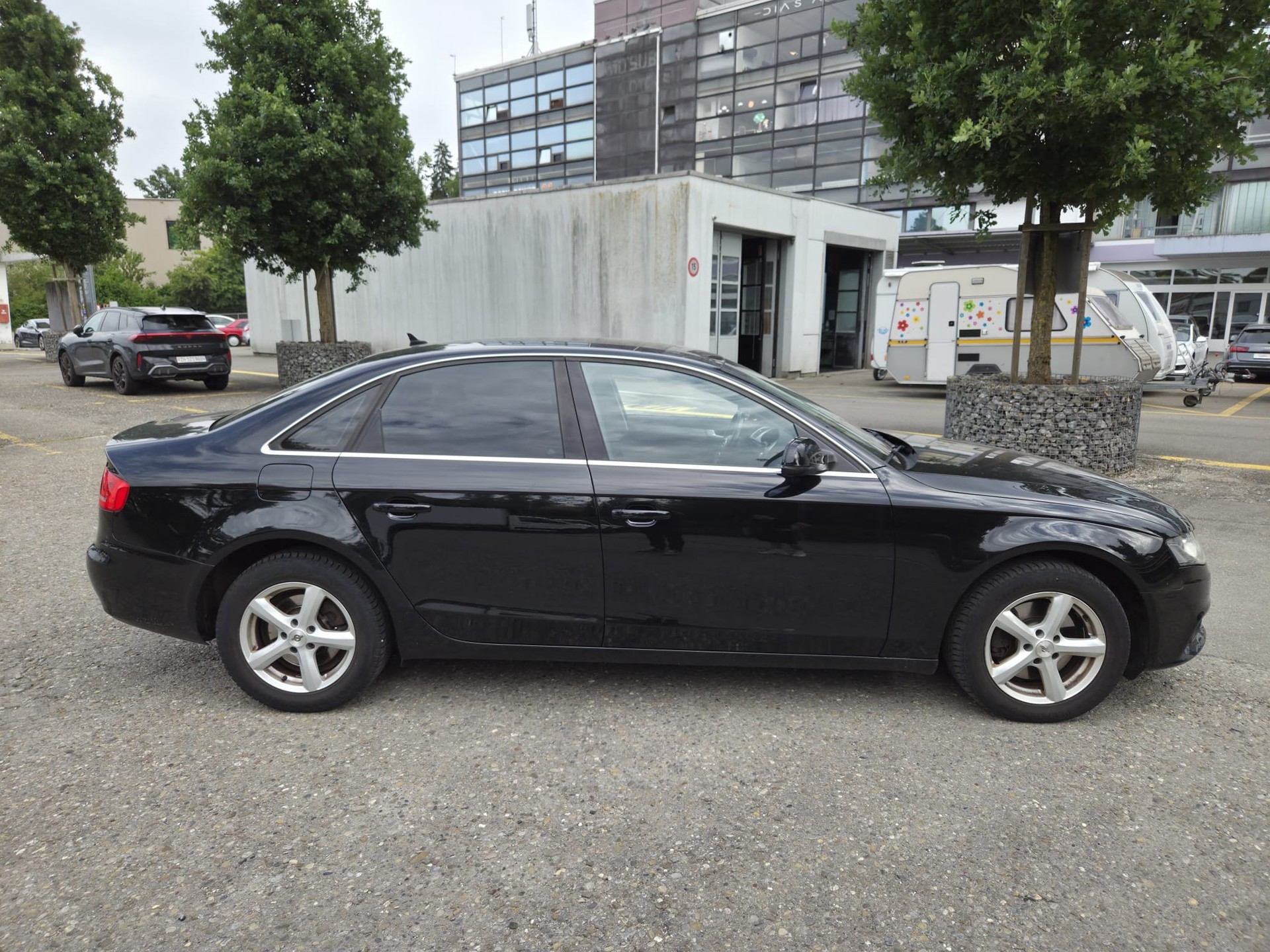 AUDI A4 Limousine 2.0 TFSI-image-5