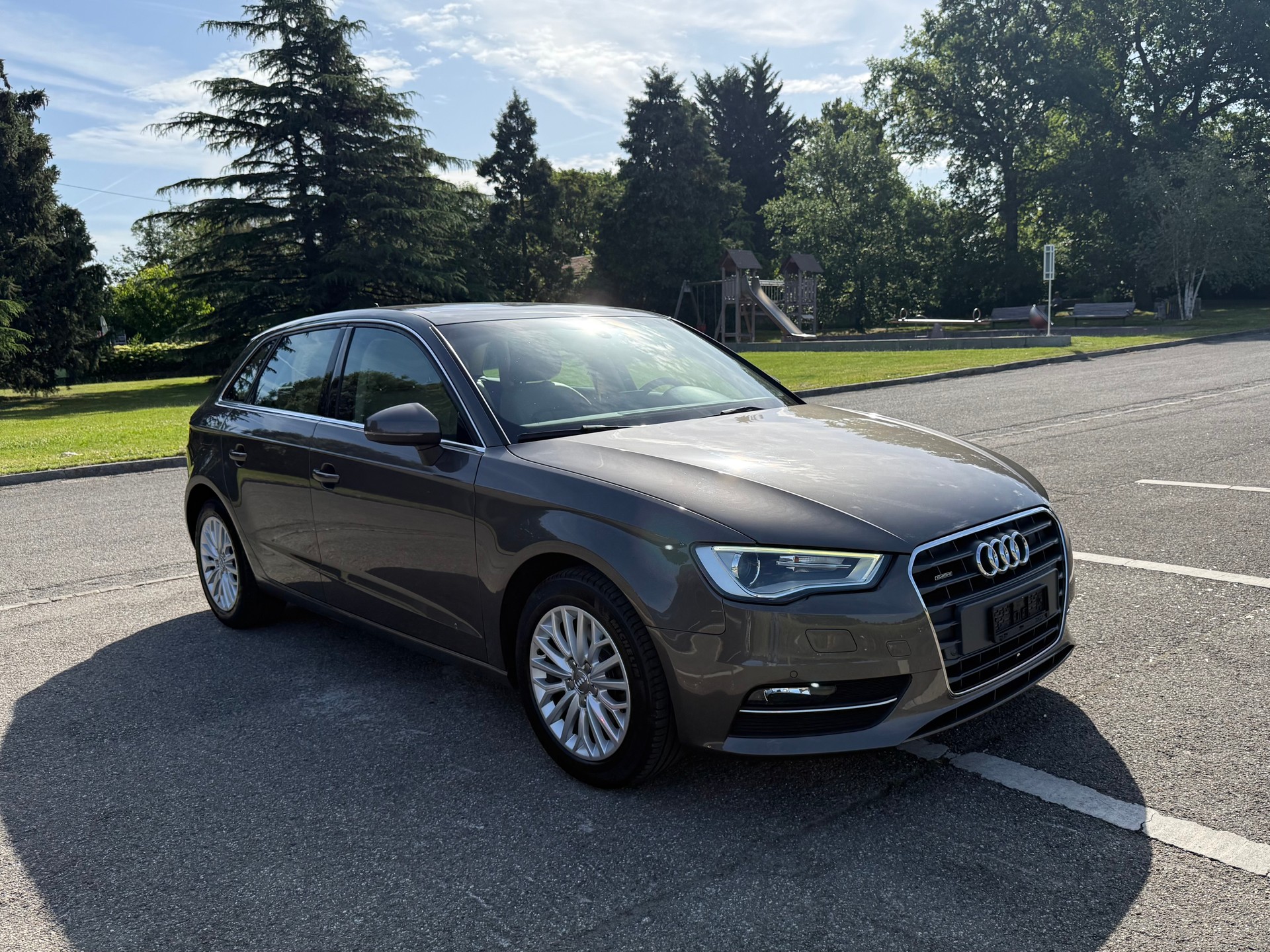 AUDI A3 Sportback 1.8 TFSI Ambiente quattro S-tronic-image-1