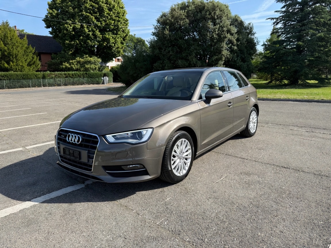 AUDI A3 Sportback 1.8 TFSI Ambiente quattro S-tronic-image-2