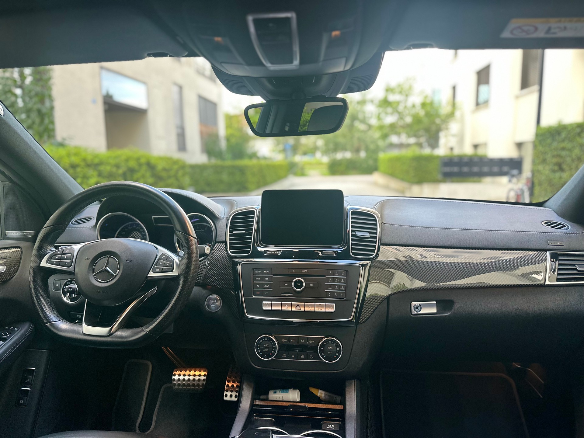 MERCEDES-BENZ GLE 43 AMG-image-3