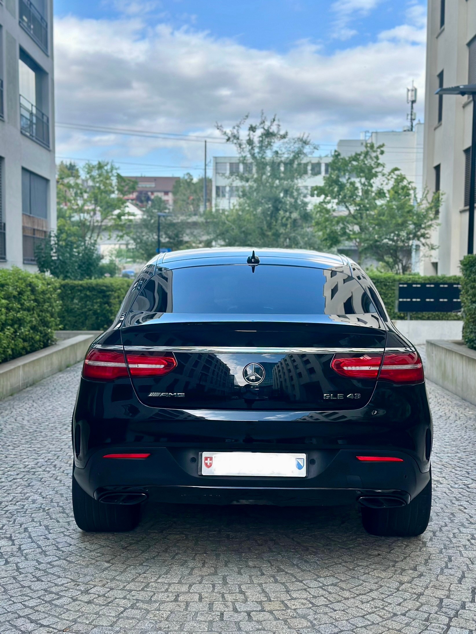 MERCEDES-BENZ GLE 43 AMG-image-1
