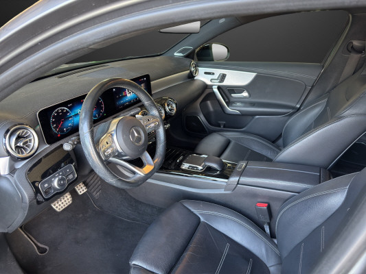 MERCEDES-BENZ A 250 AMG Line 4Matic-image-5