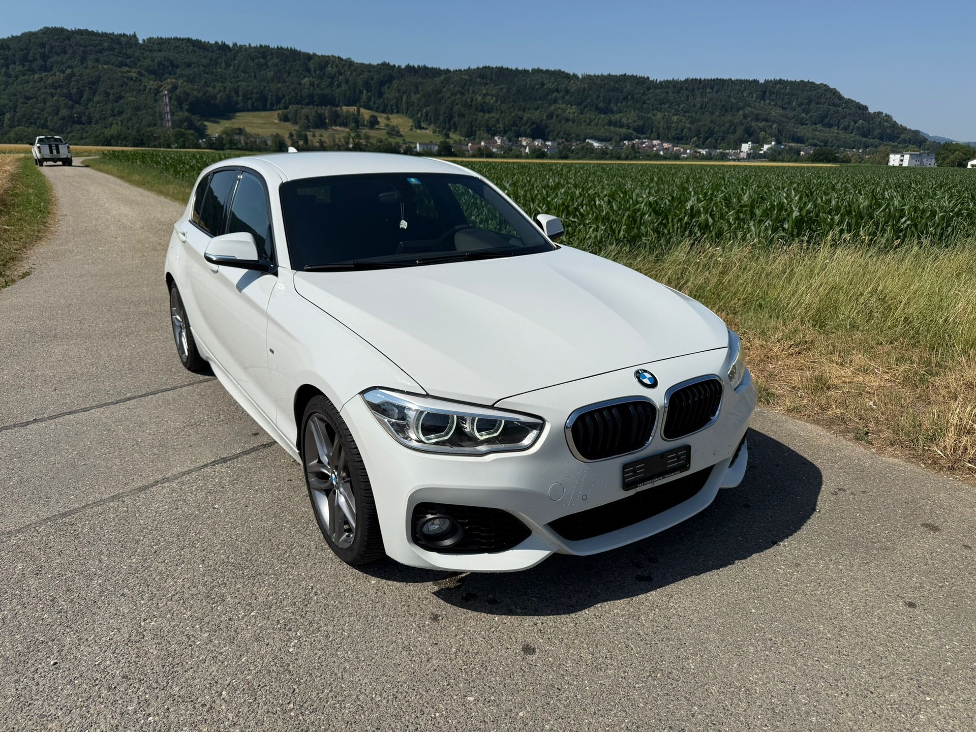 BMW 118i M Sport Steptronic-image-6