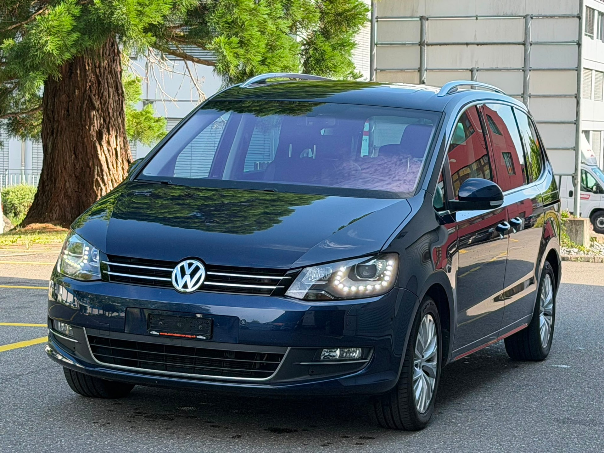 VW Sharan 2.0 TSI Highline DSG*7 Plätzer*-image-0