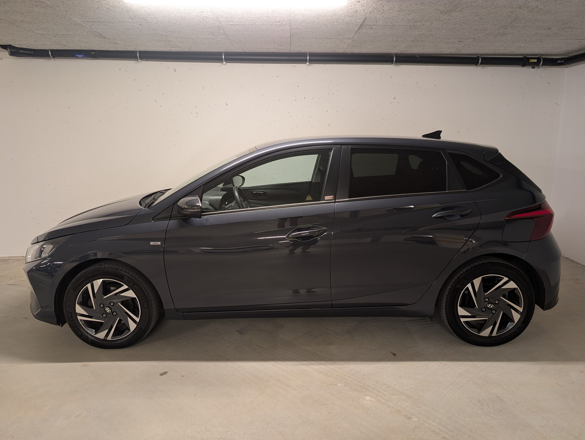 HYUNDAI i20 1.0 T-GDi Amplia 48V MH DCT-image-2